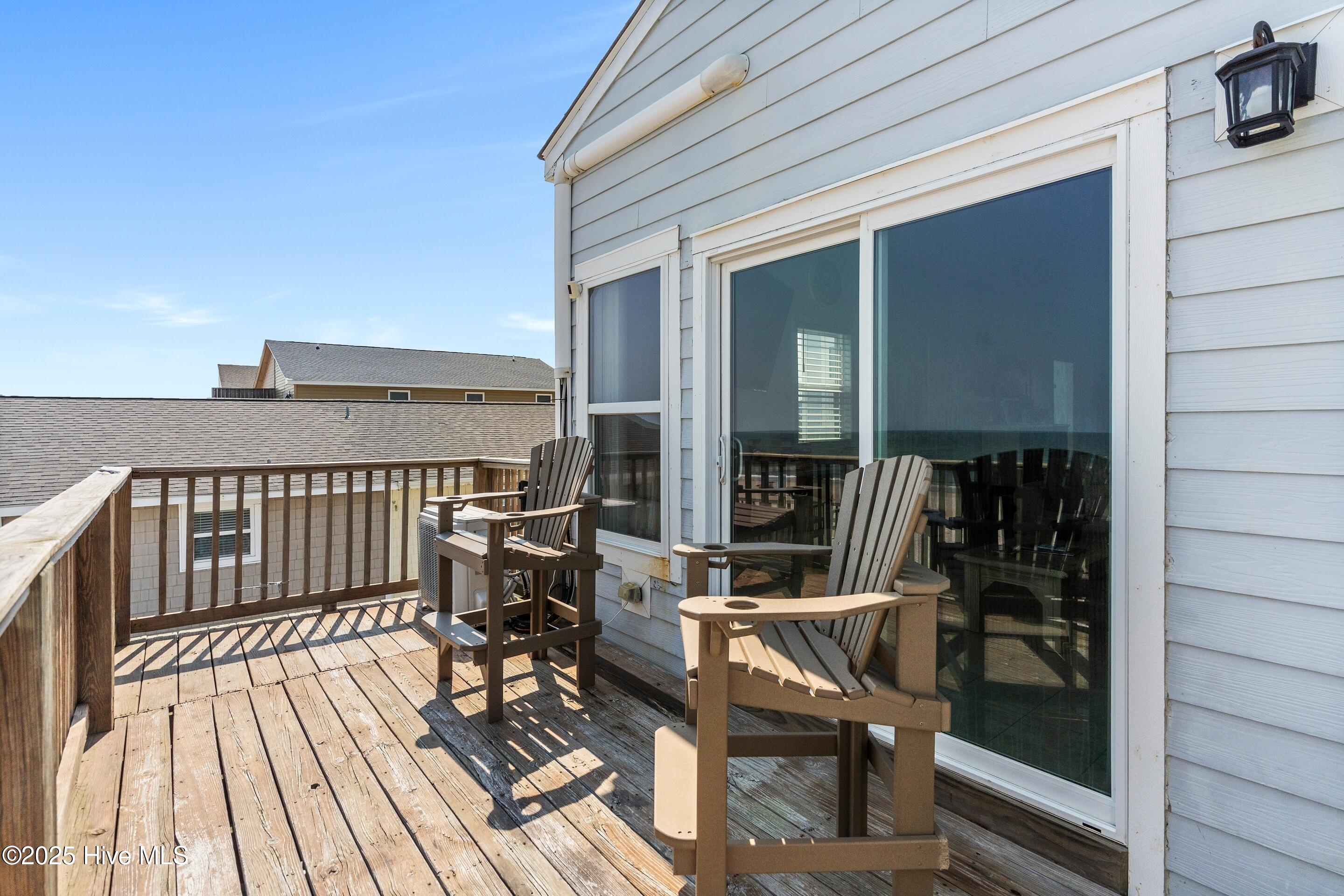 100514835 | Photo 54