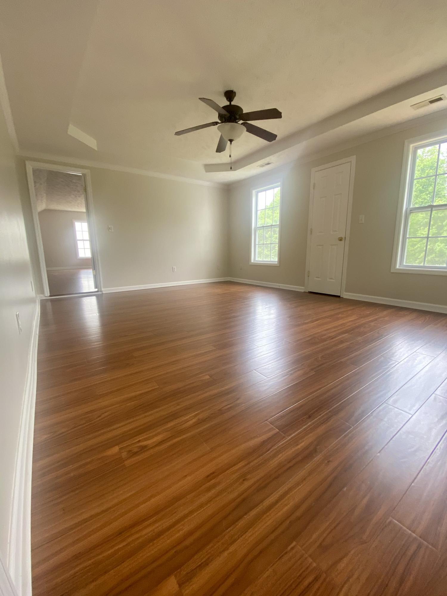 100545799 | Photo 16