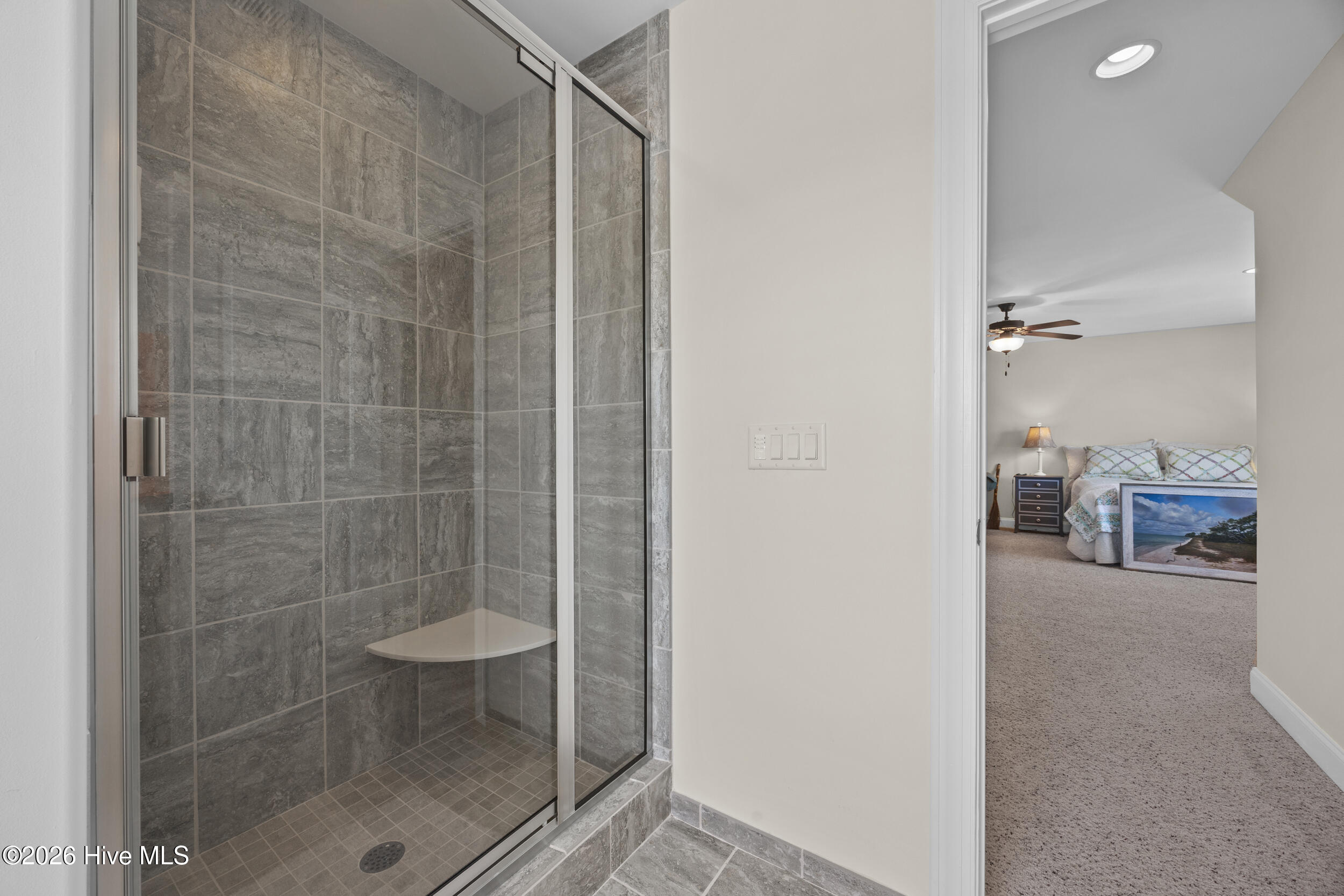 100566024 | Photo 38