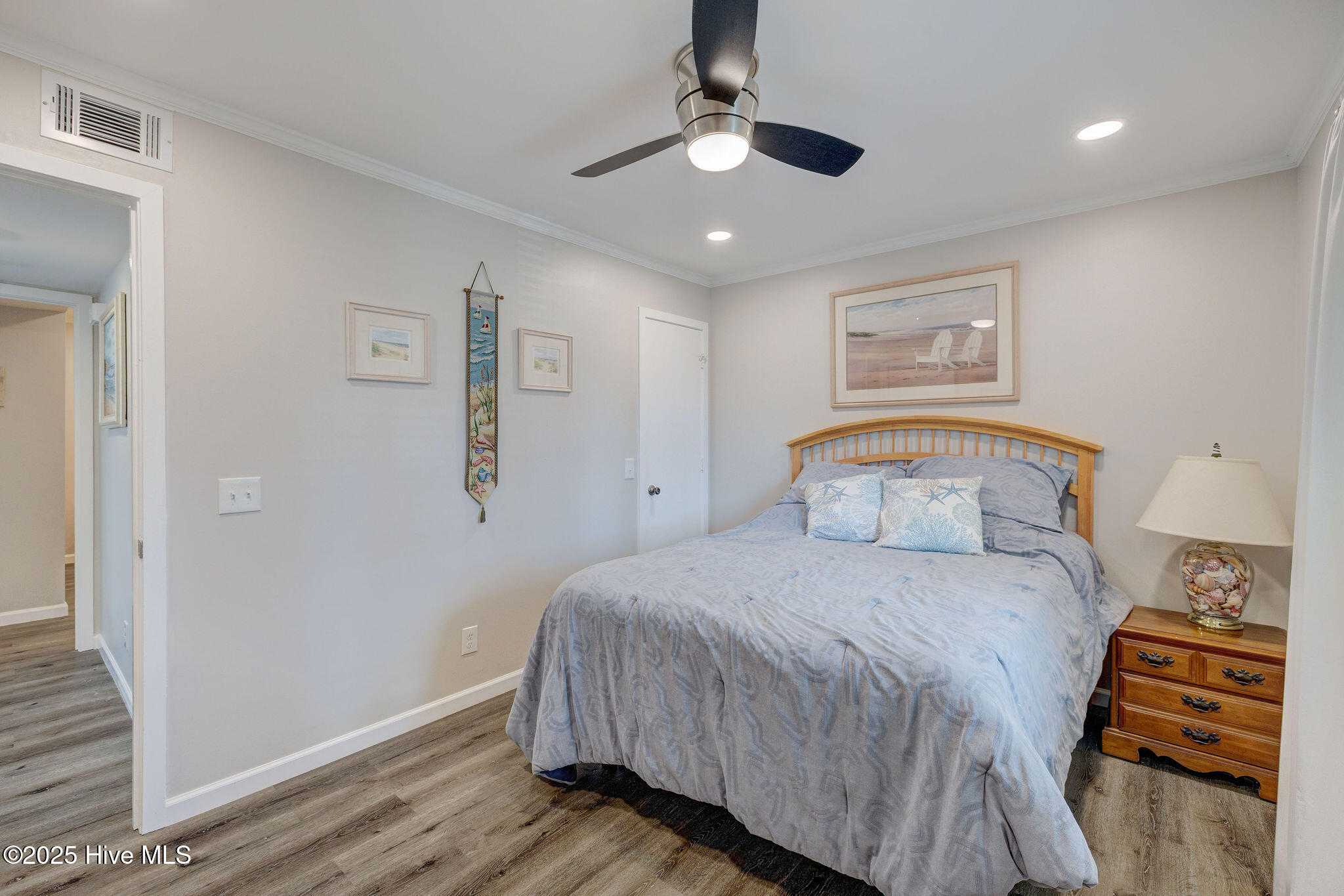 100525096 | Photo 22