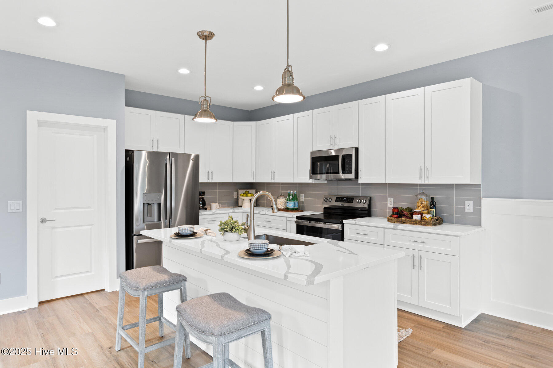 100534287 | Photo 11