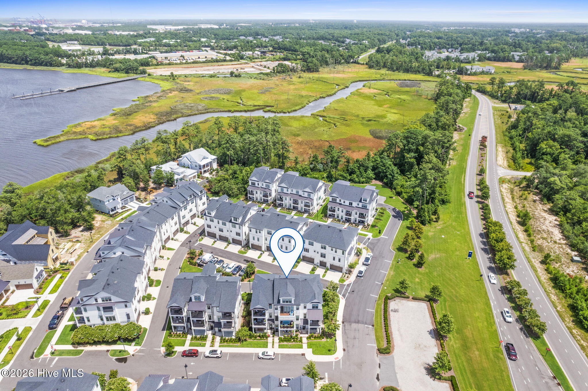 100569048 | Photo 42