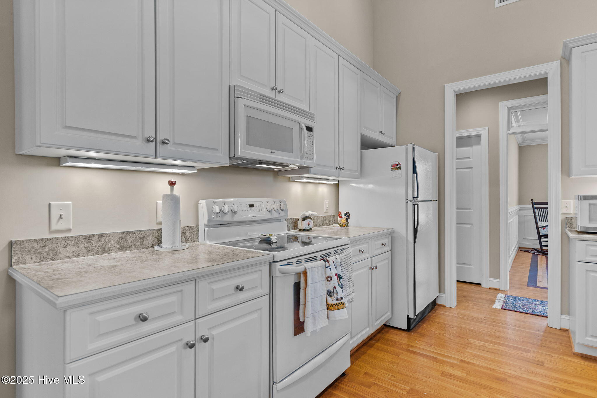 100532156 | Photo 15