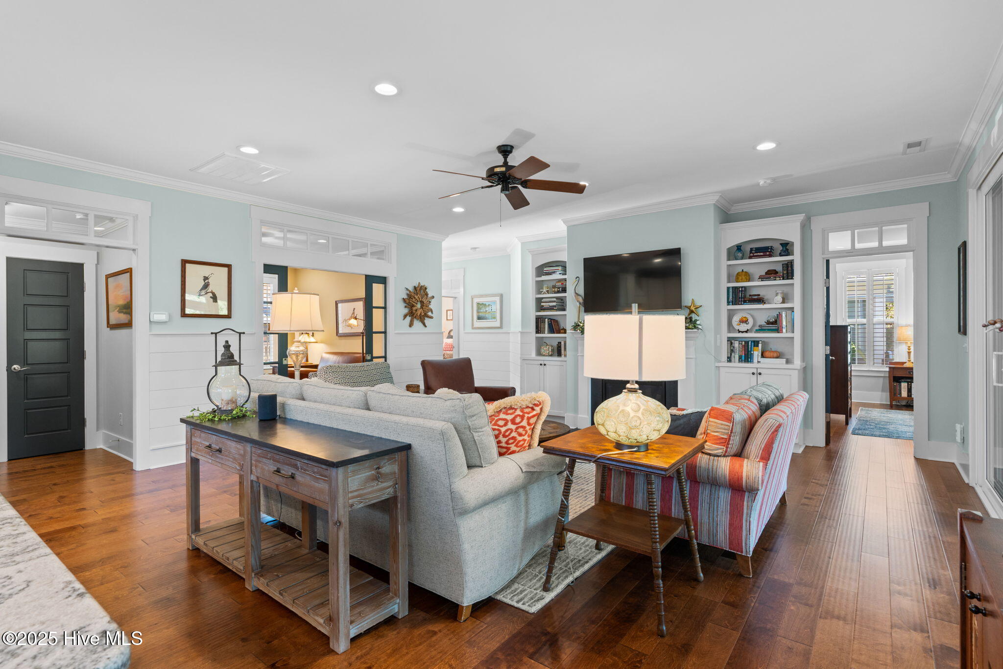 100539203 | Photo 17