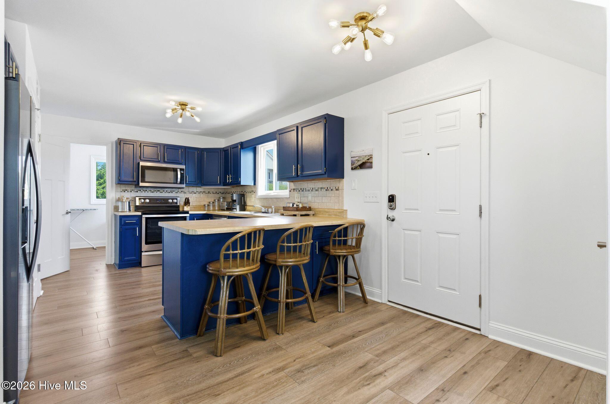 100567797 | Photo 17