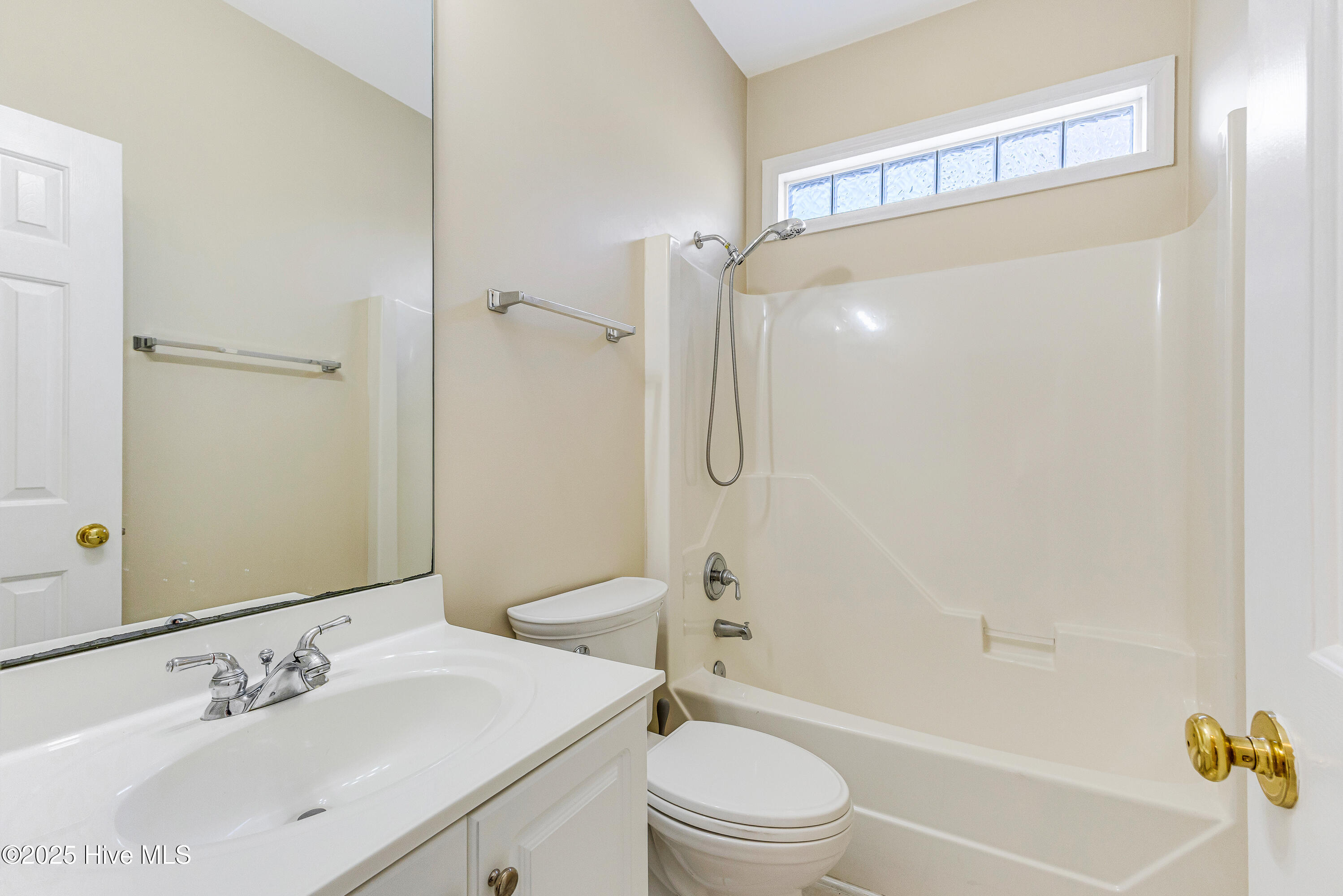 100540524 | Photo 18