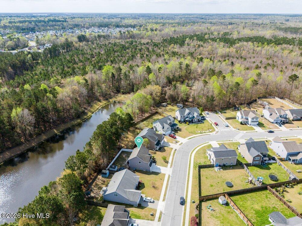 100565663 | Photo 45