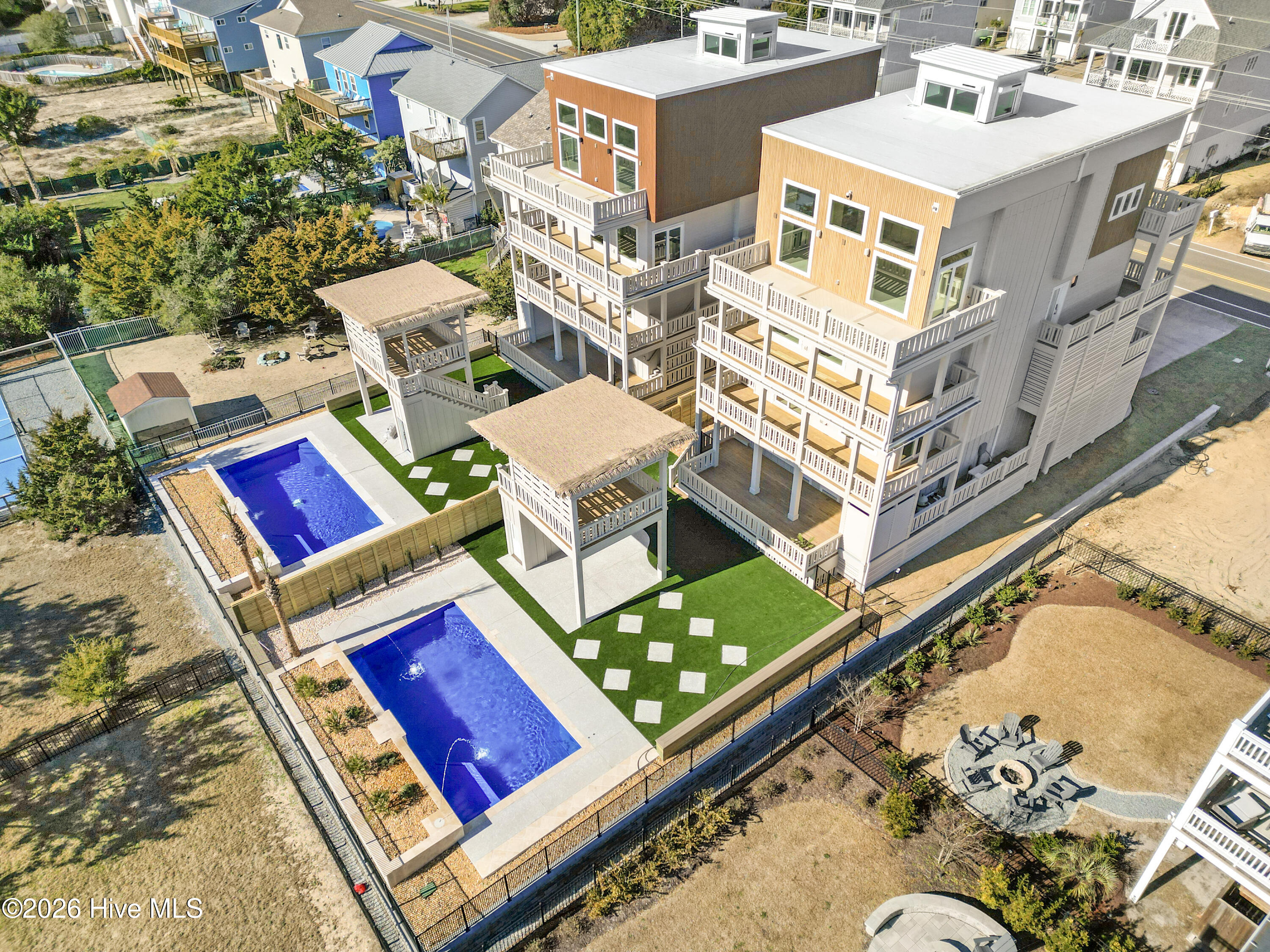 100551953 | Photo 123