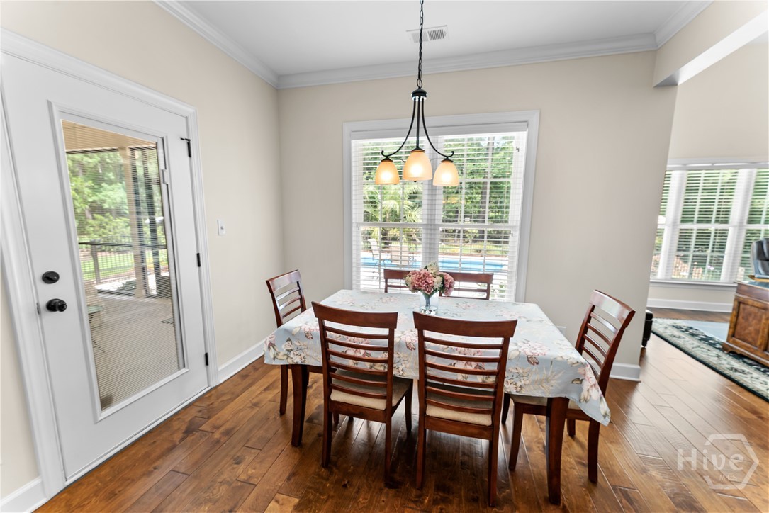 Breakfast Room