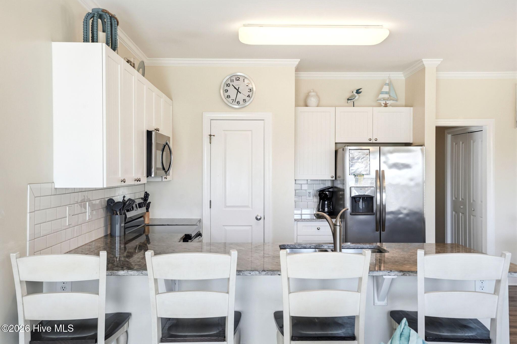 100561242 | Photo 14