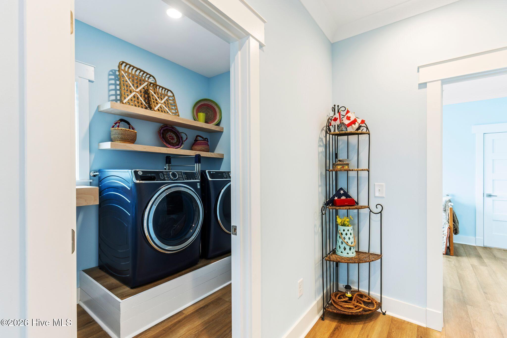 100570540 | Photo 17