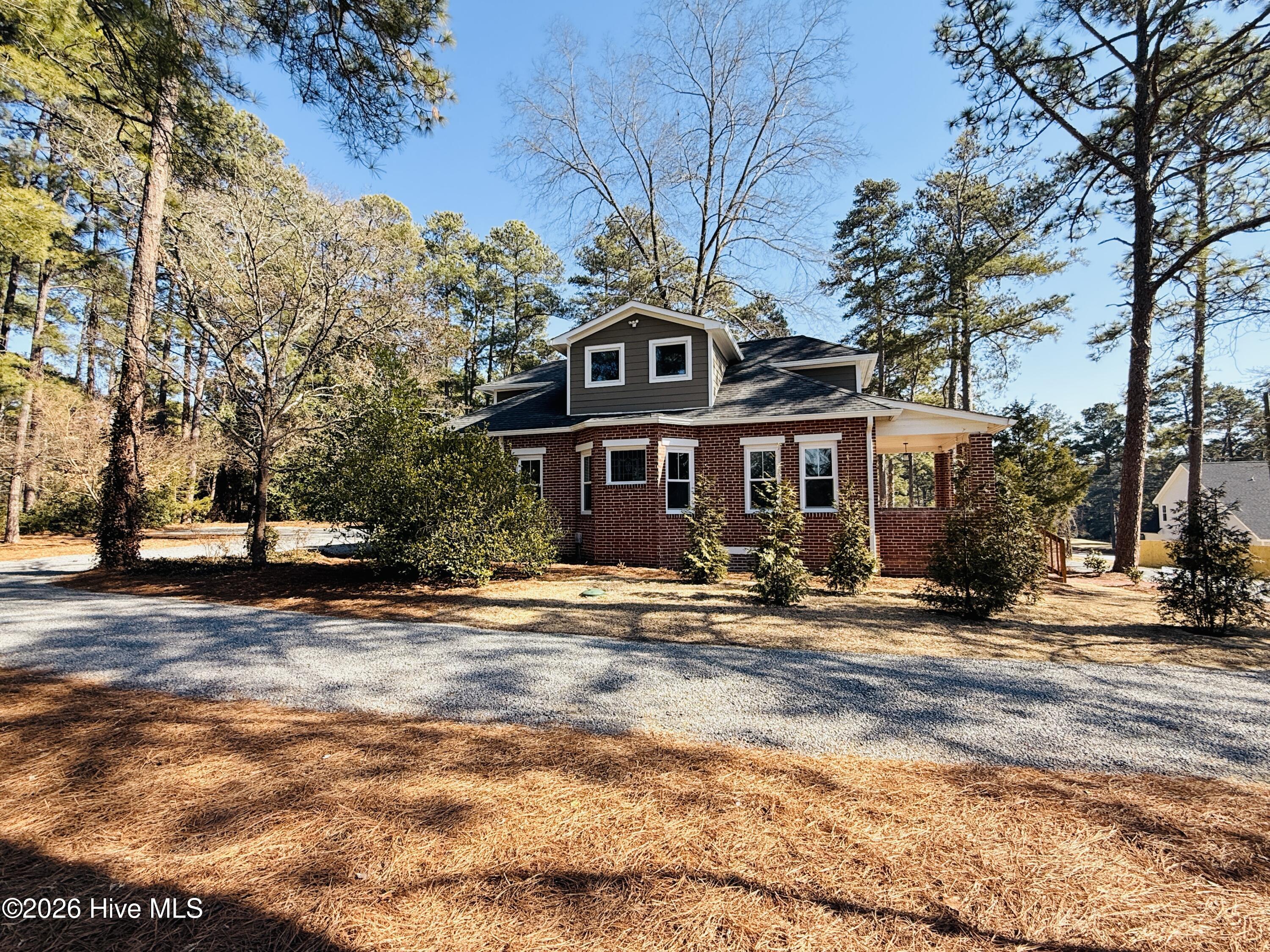 Photo 2 of Single family home for sale at 132 Tower St, Southern Pines, NC 28387 | MLS# 100600547 | Listing updated on 2026-09-01