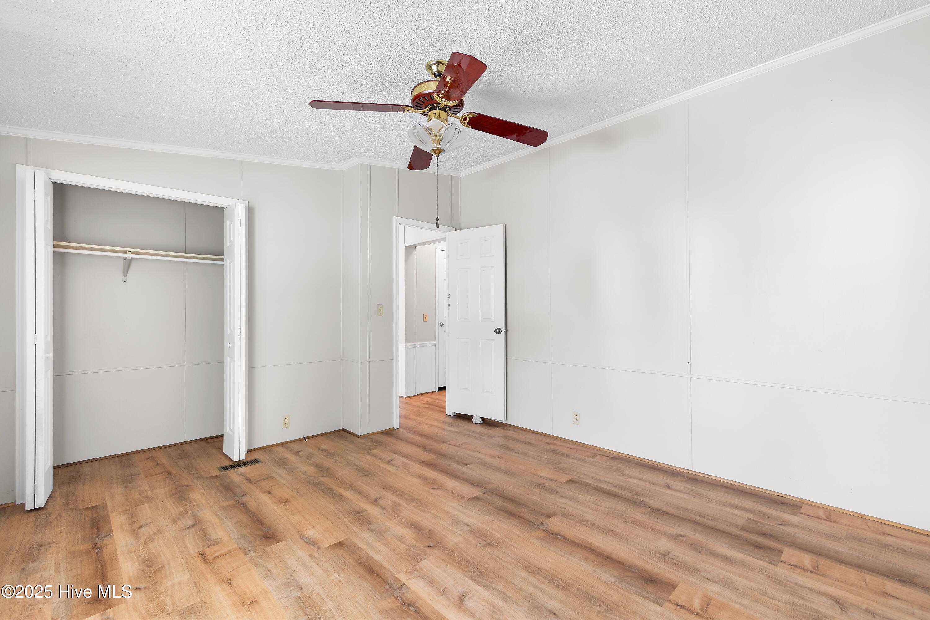 100538927 | Photo 29