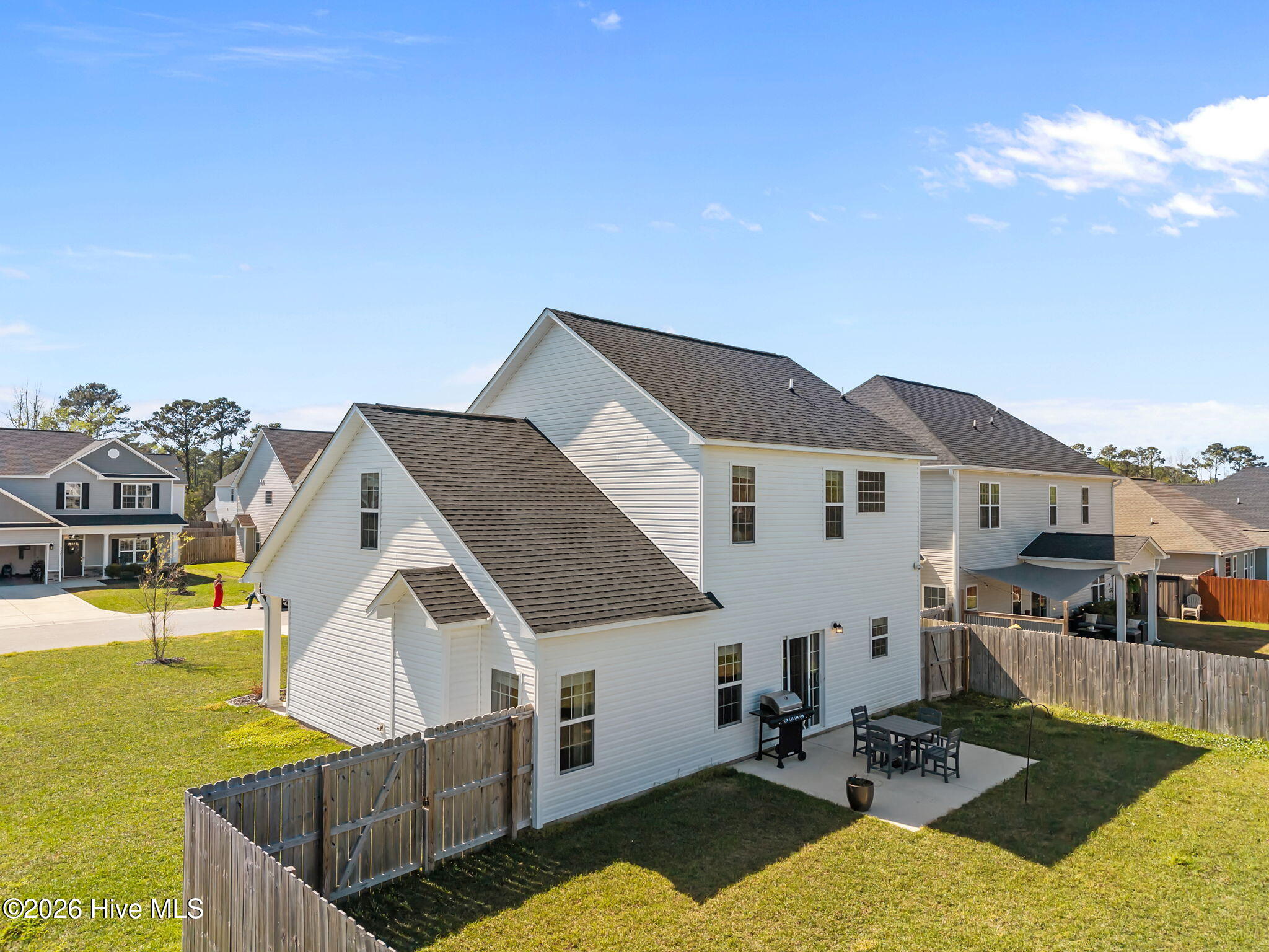 100564865 | Photo 42