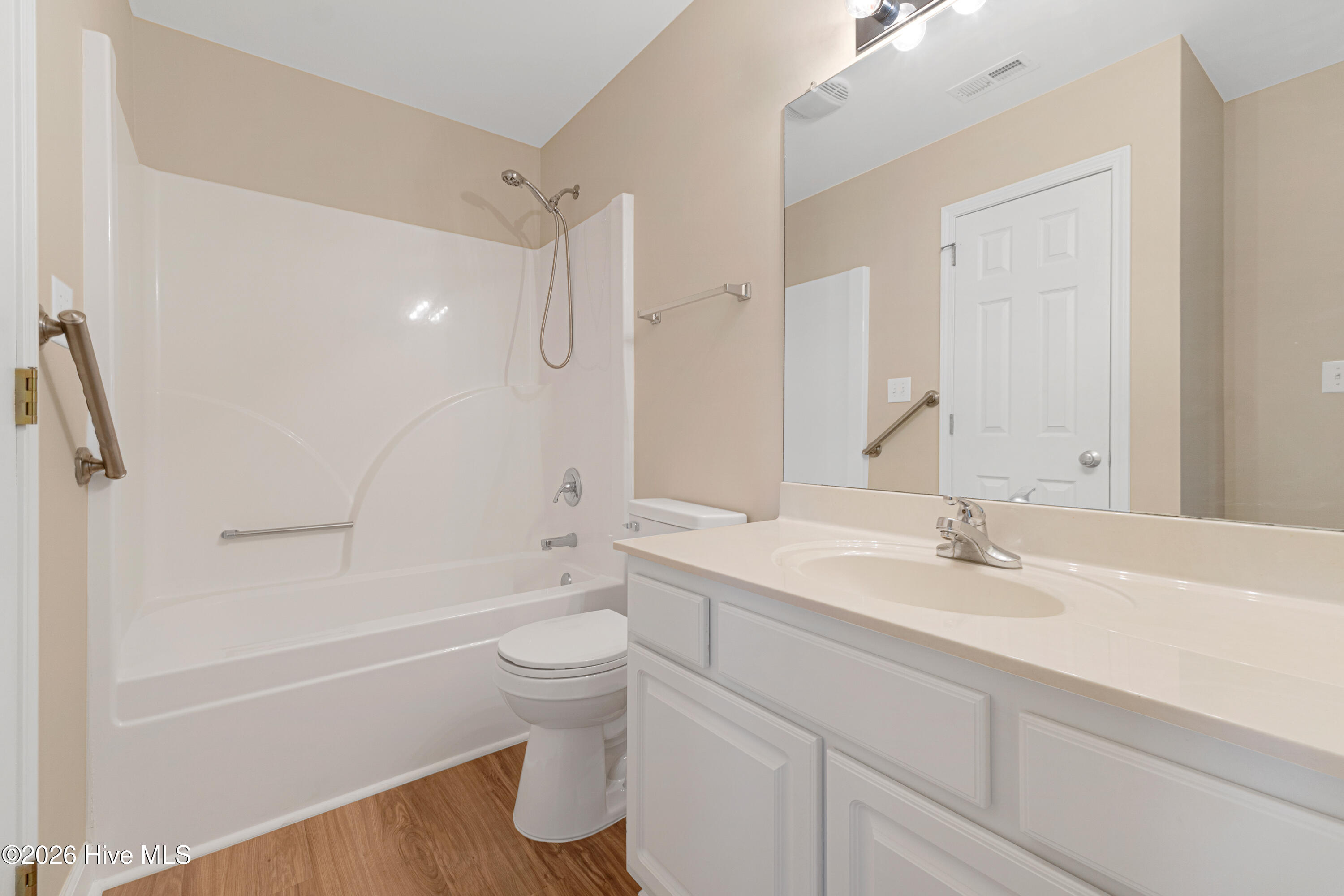 424 Commerce Avenue D, Bridgewood Condos,Morehead City