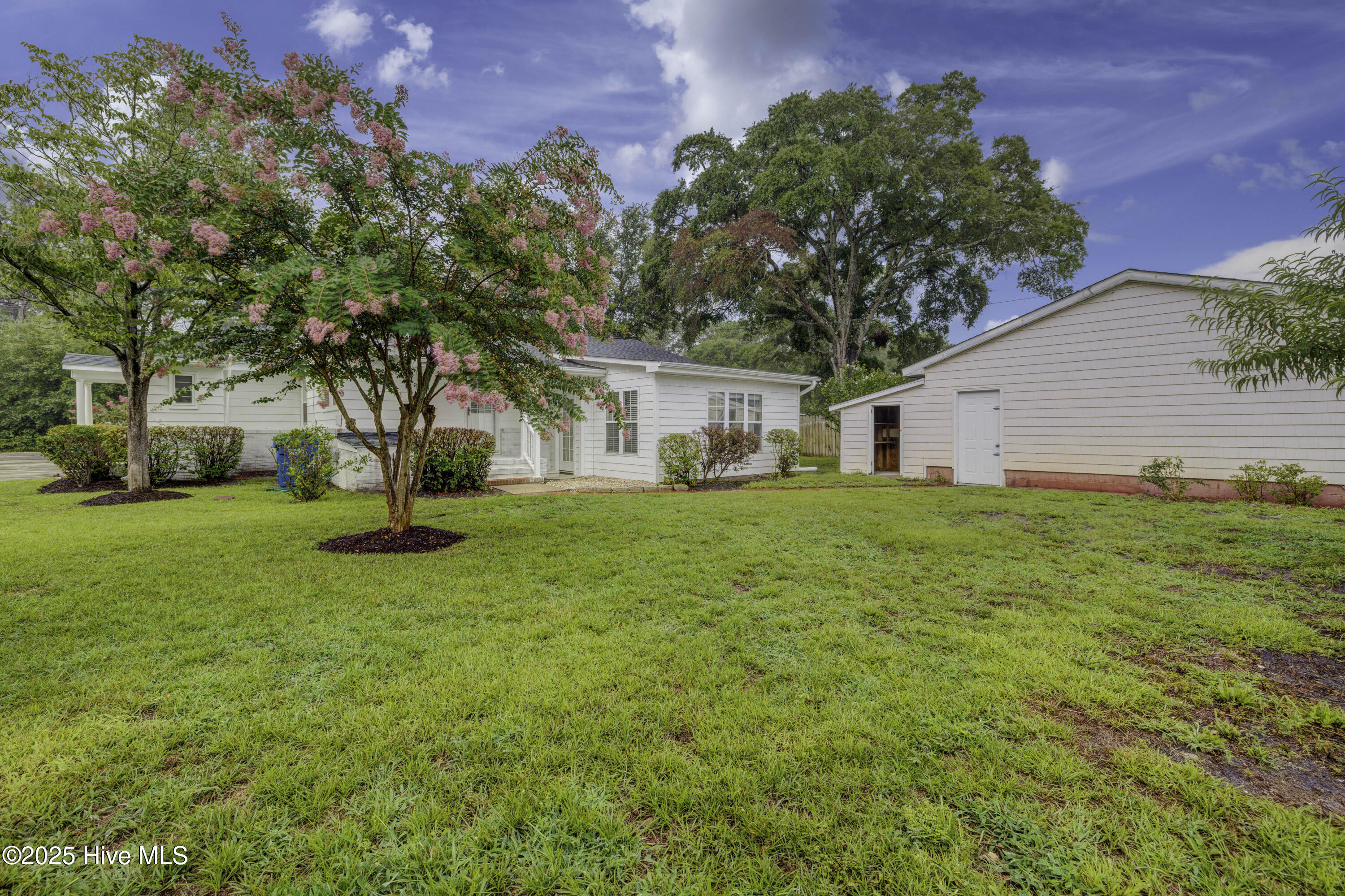 5413ParkAvenue-36_Alt