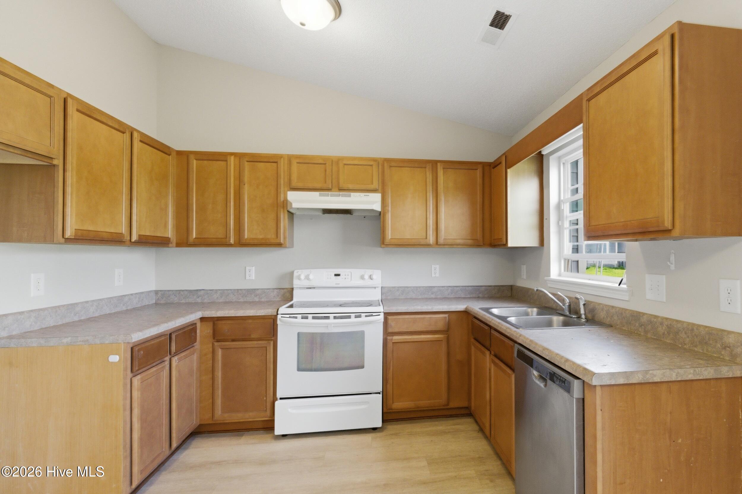 105 Starkys Creek Court,Maysville