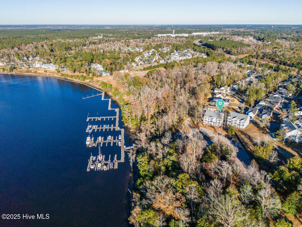 100547511 | Photo 55