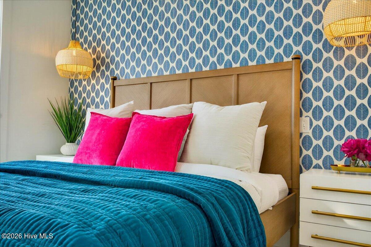 100543299 | Photo 66