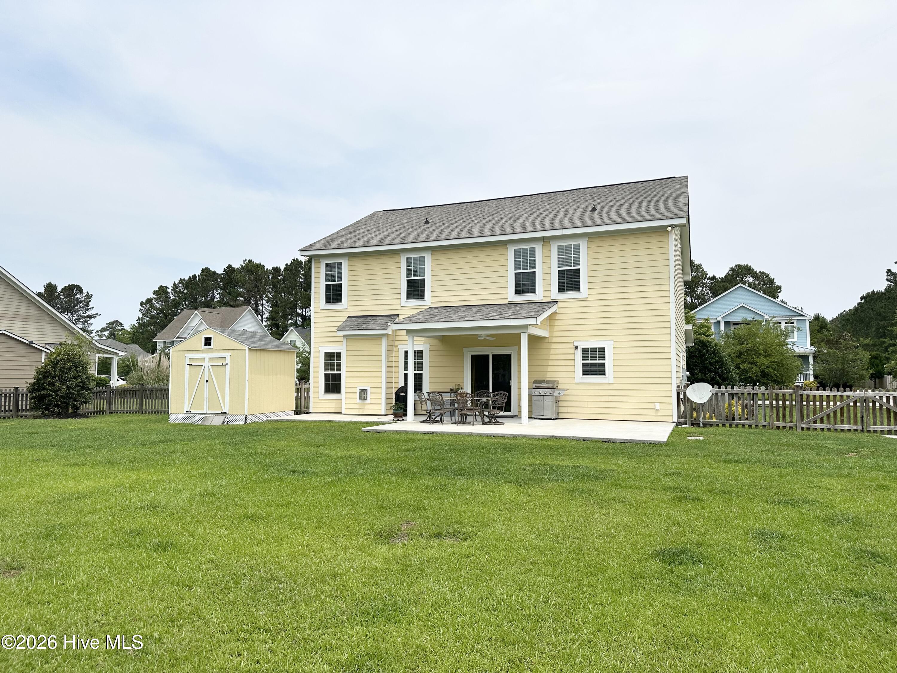 100563138 | Photo 32