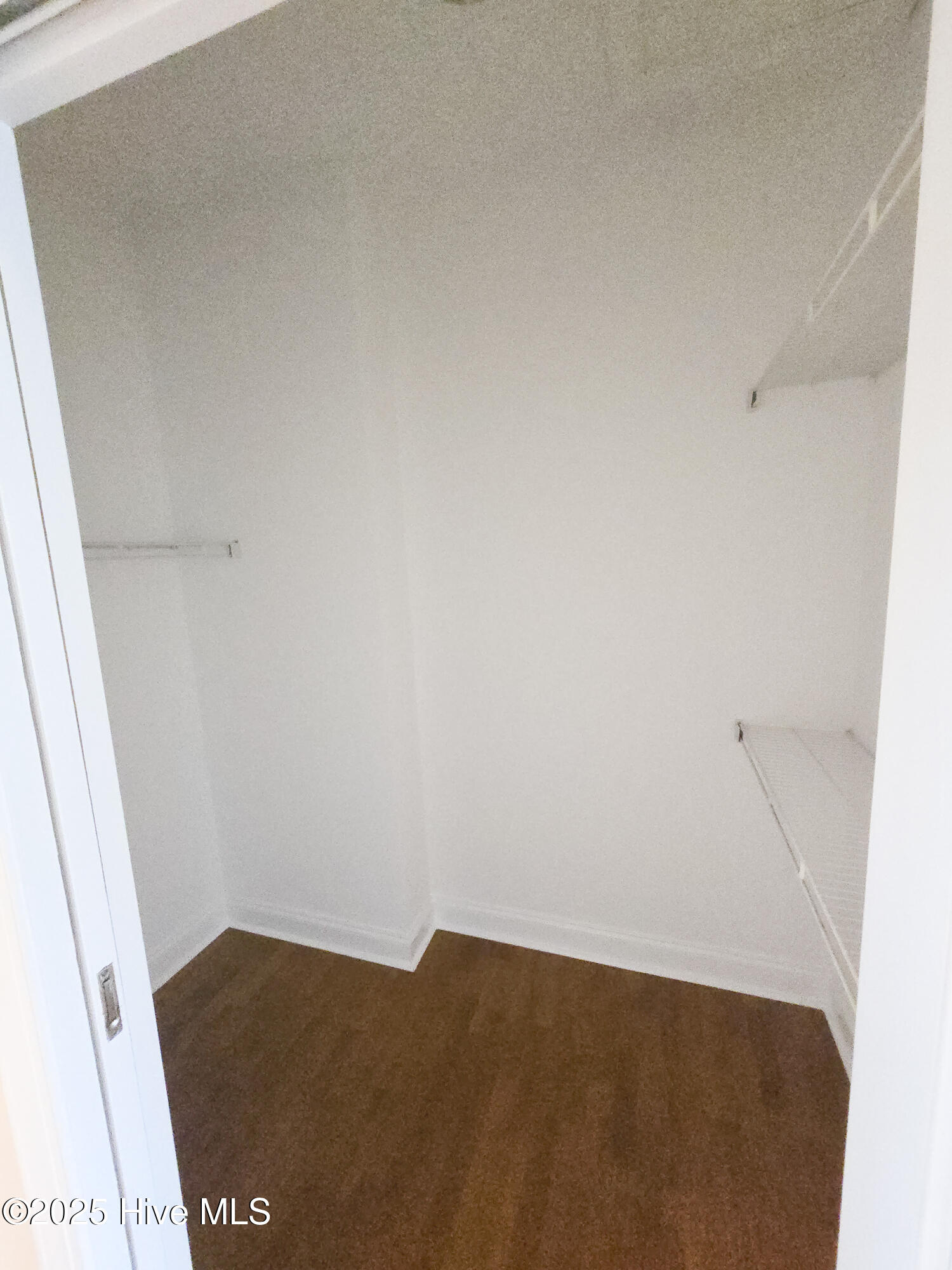 4 Schooner Drive, Swansboro, NC 28584 – photo 11: Walk in Closet