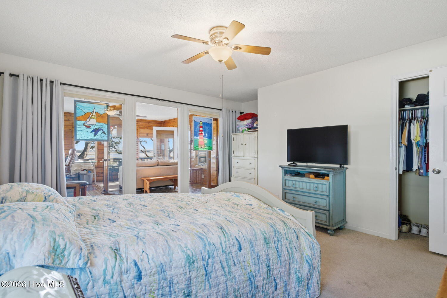 100555679 | Photo 32