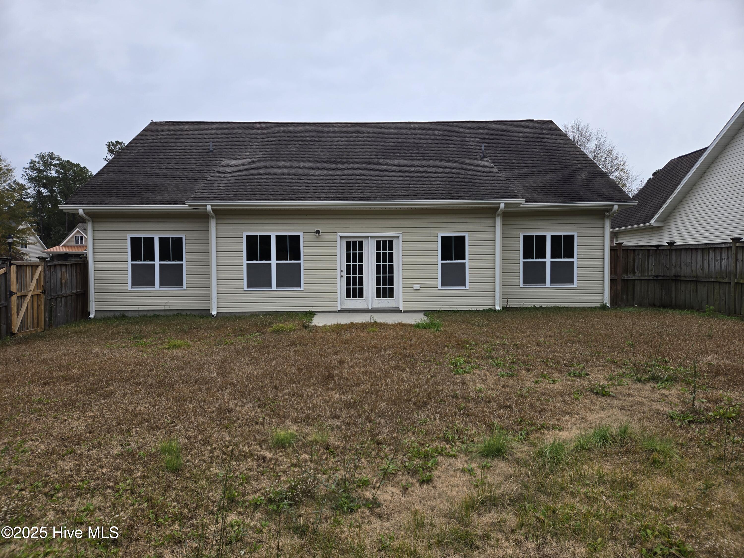 100544610 | Photo 20