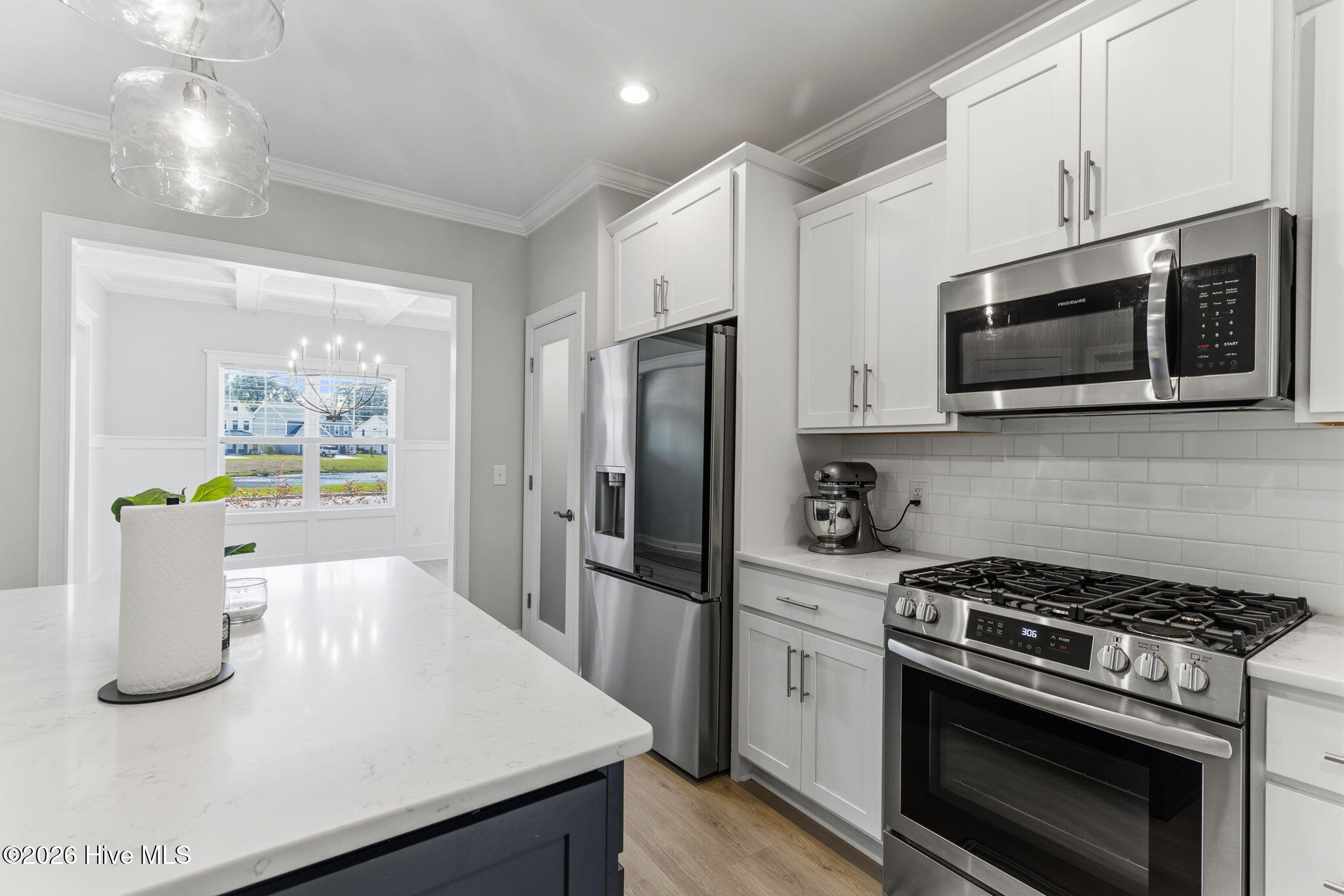 100567561 | Photo 24