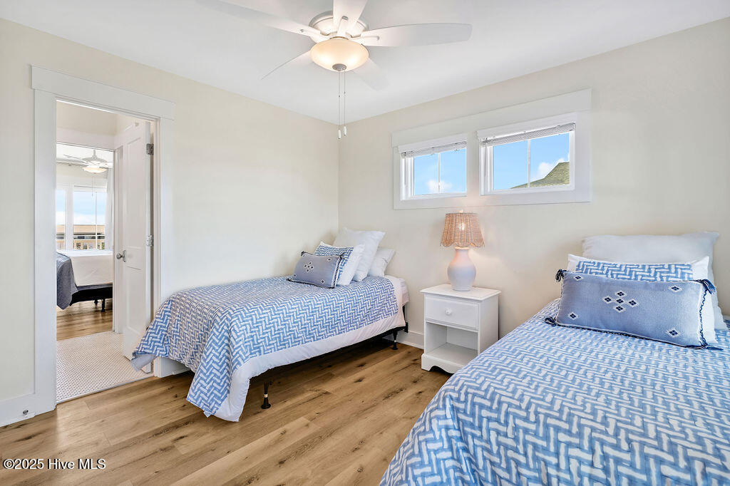 100541995 | Photo 23