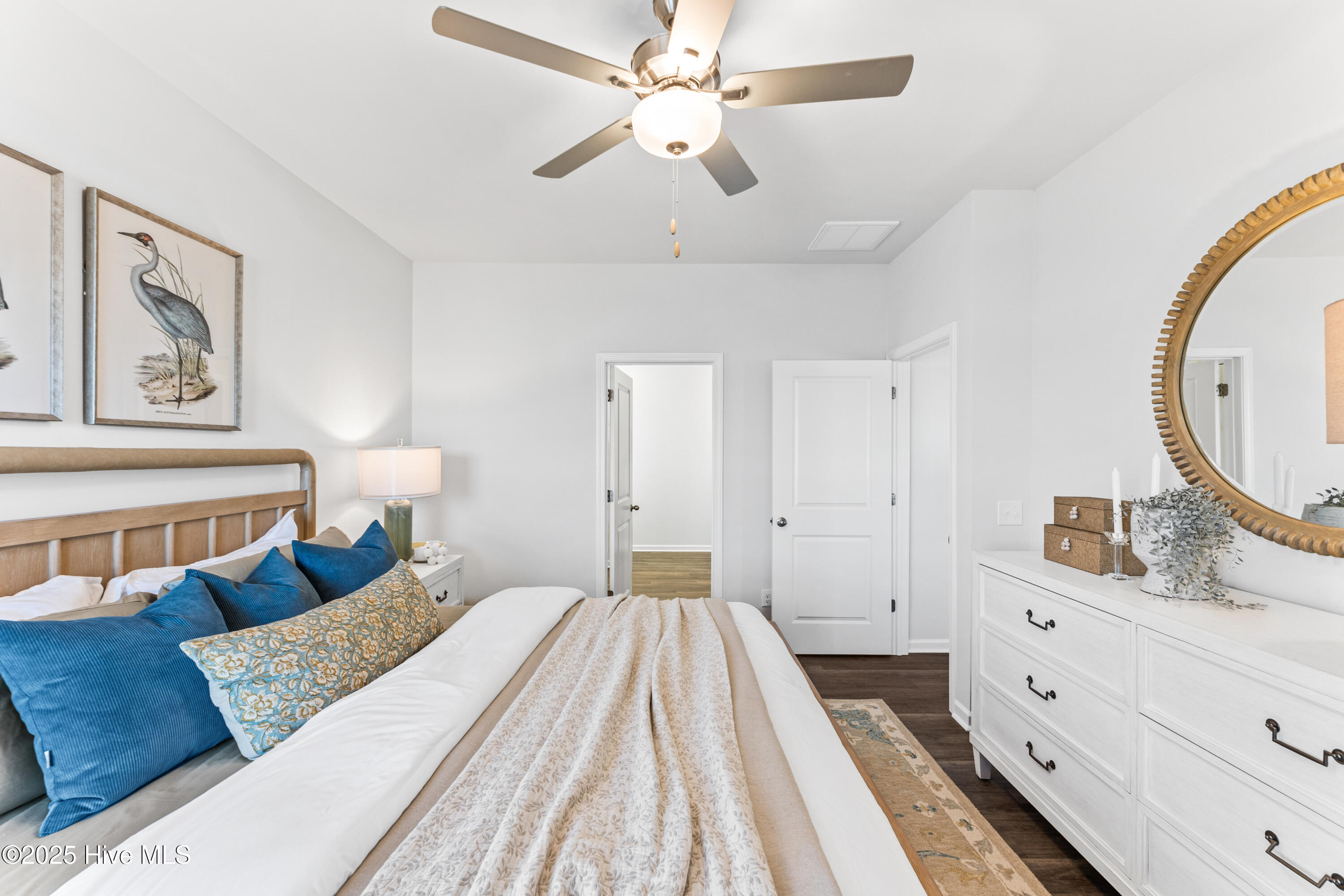 100538180 | Photo 27