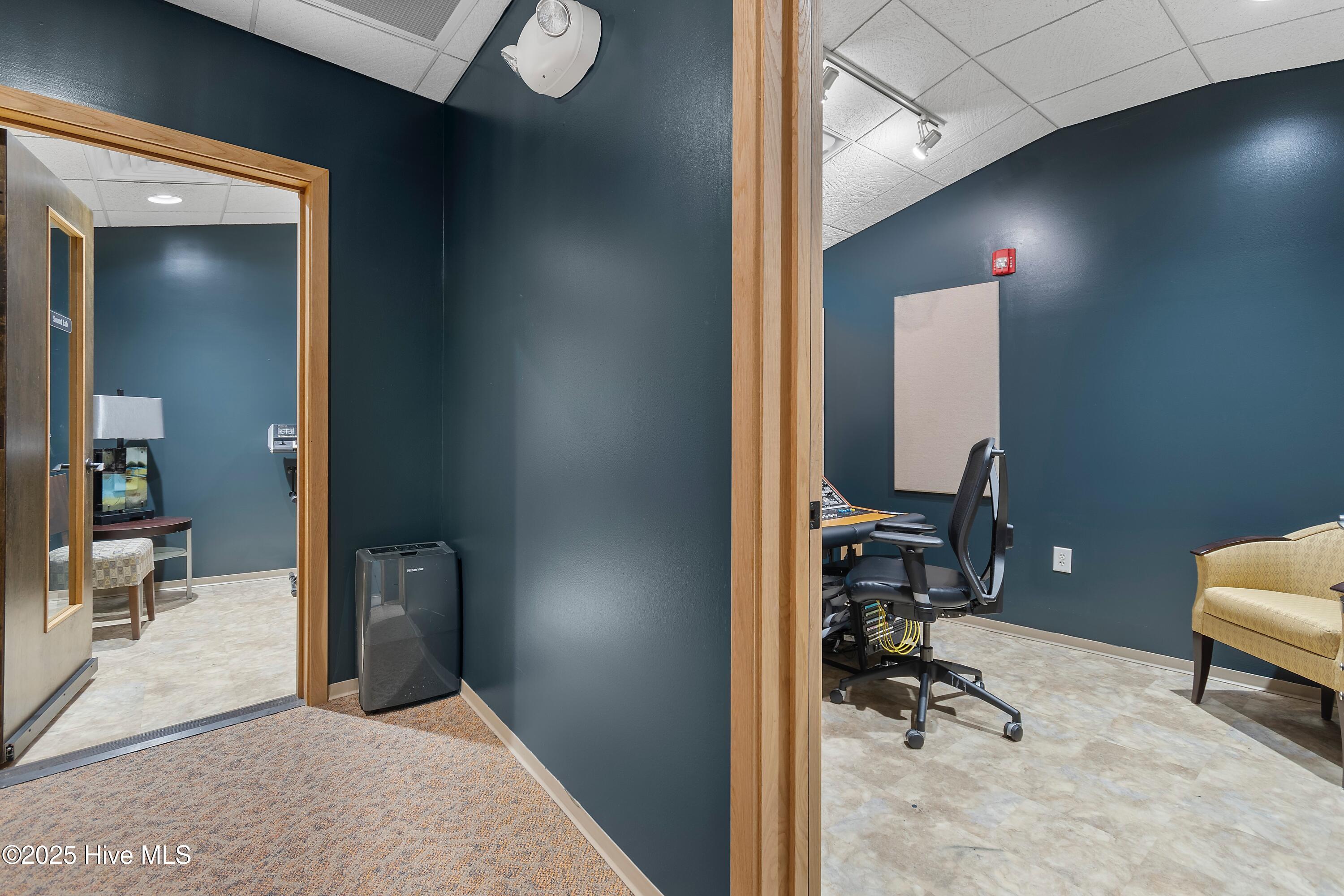 100491717 | Photo 82