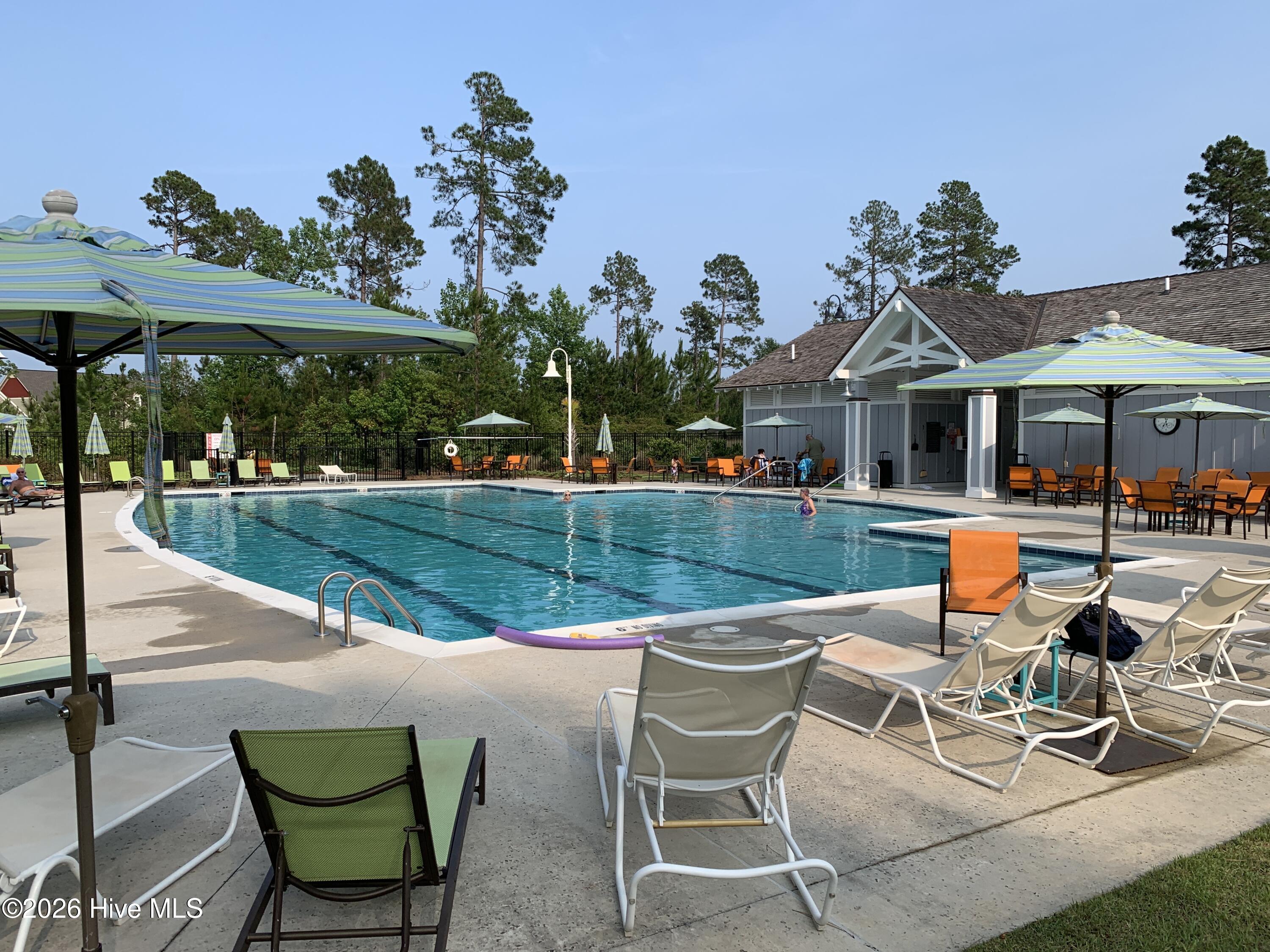 100557593 | Photo 56