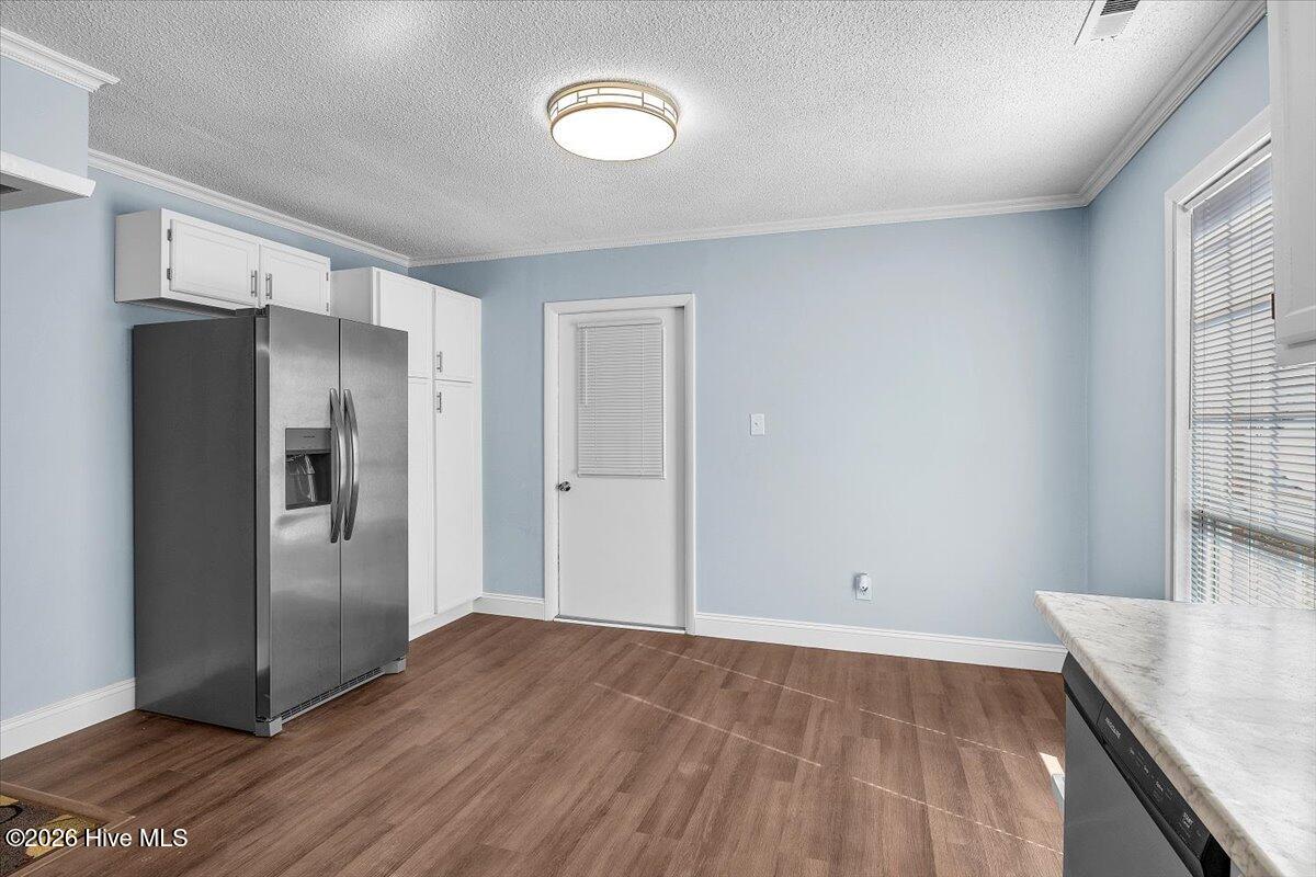 100555805 | Photo 11