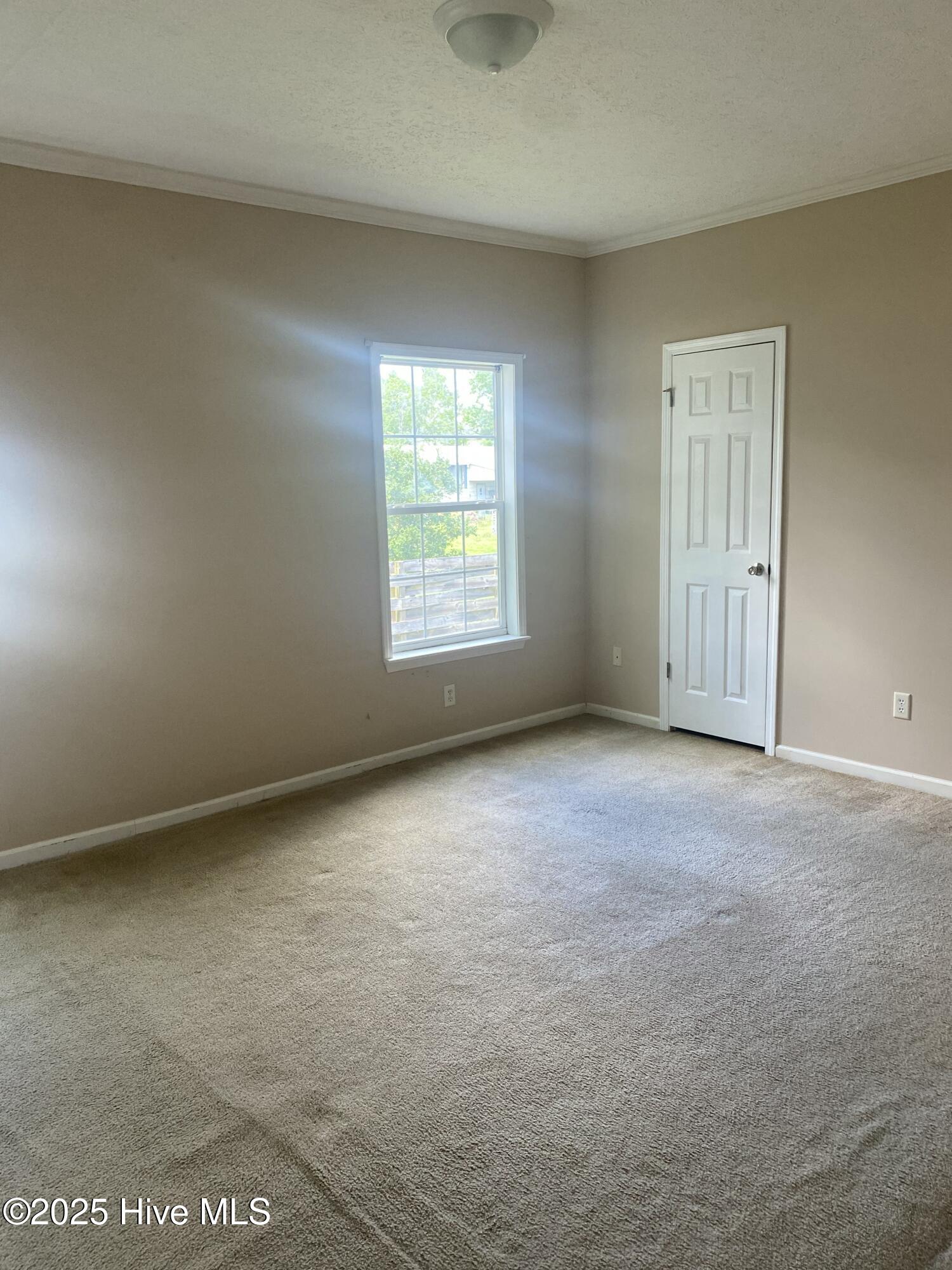 152 Meadowlark Lane,Newport