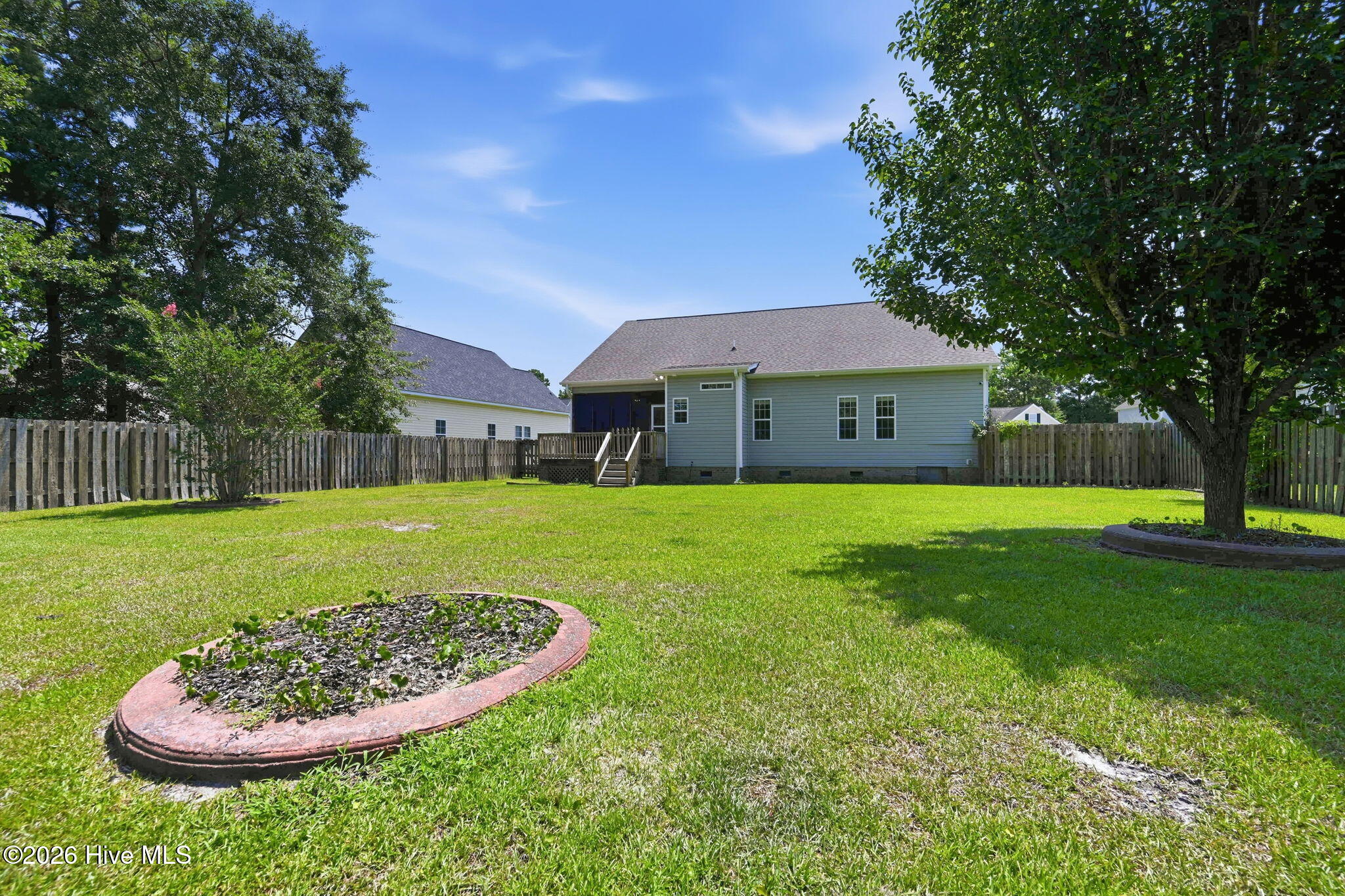 204 Wedgefield Circle,Maple Hill