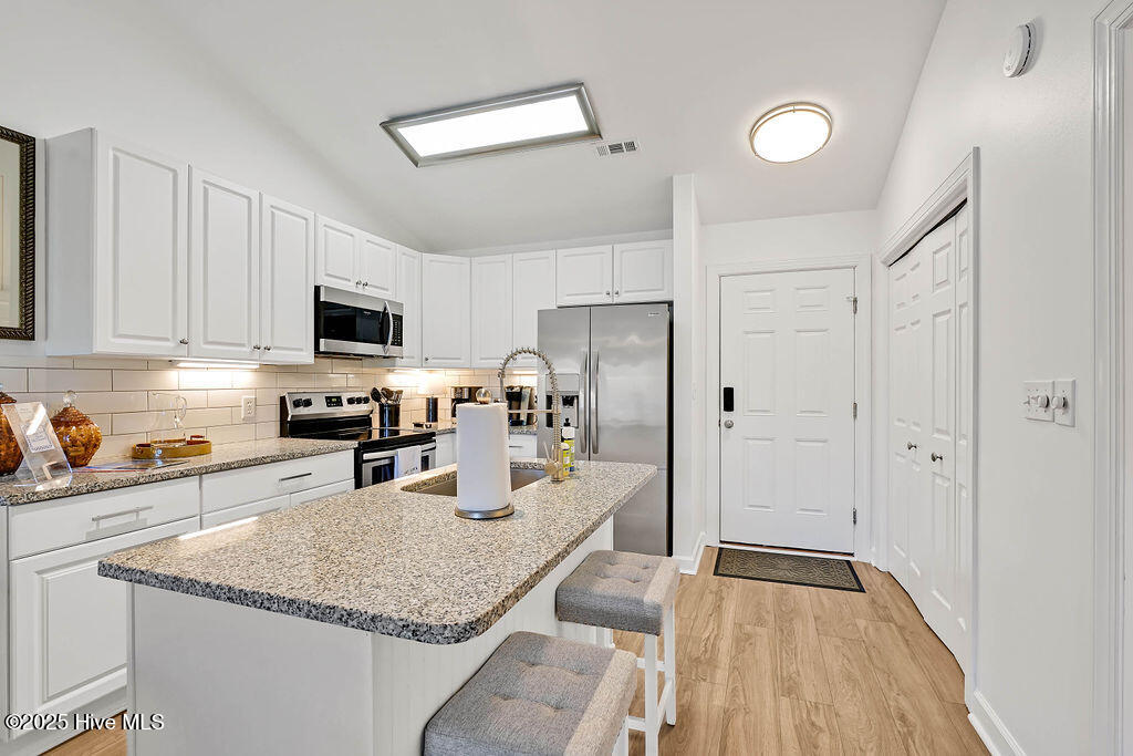 100529872 | Photo 12