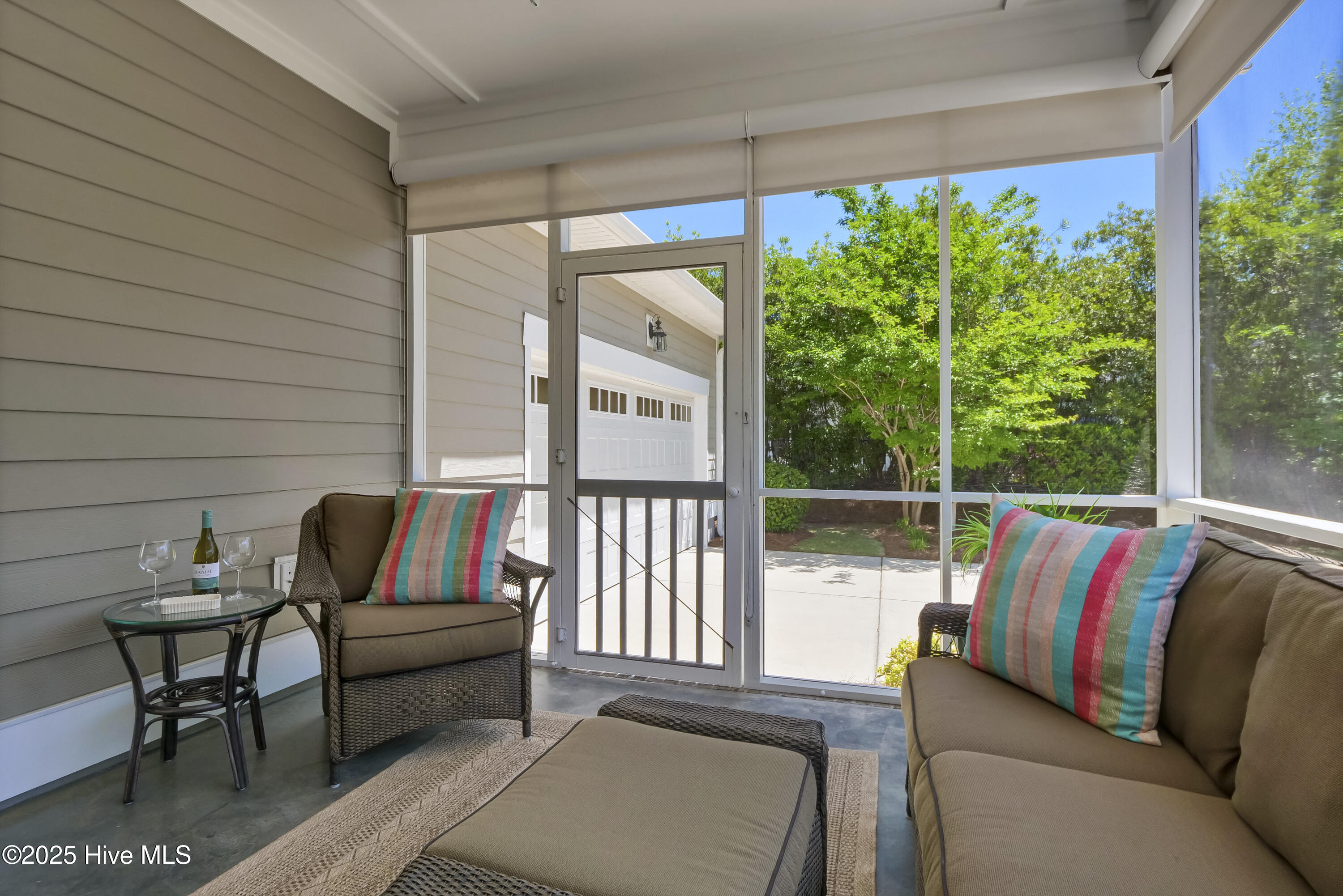 100504892 | Photo 27