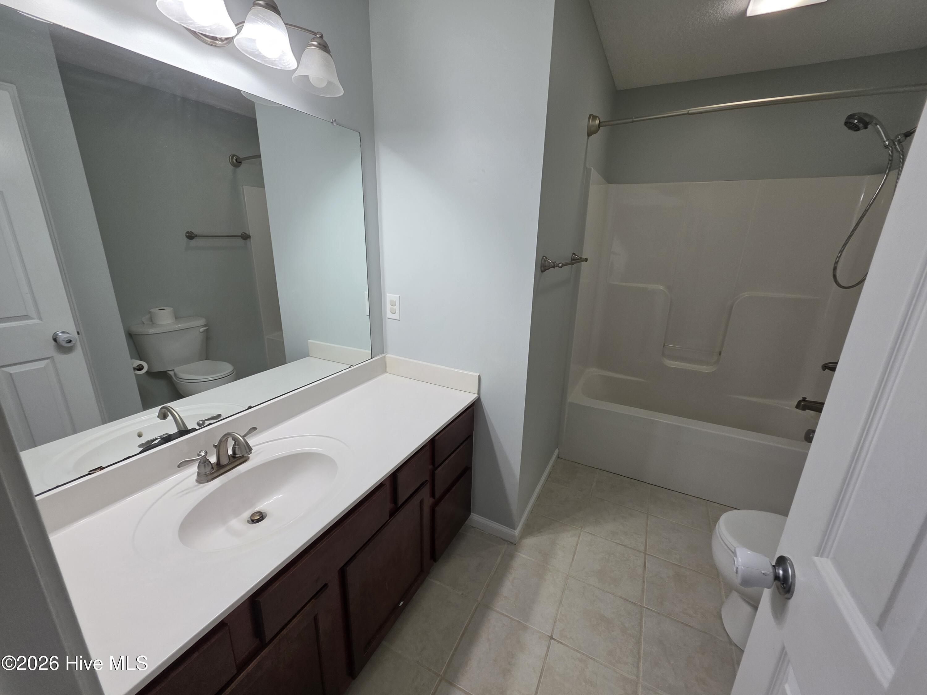 100550405 | Photo 22