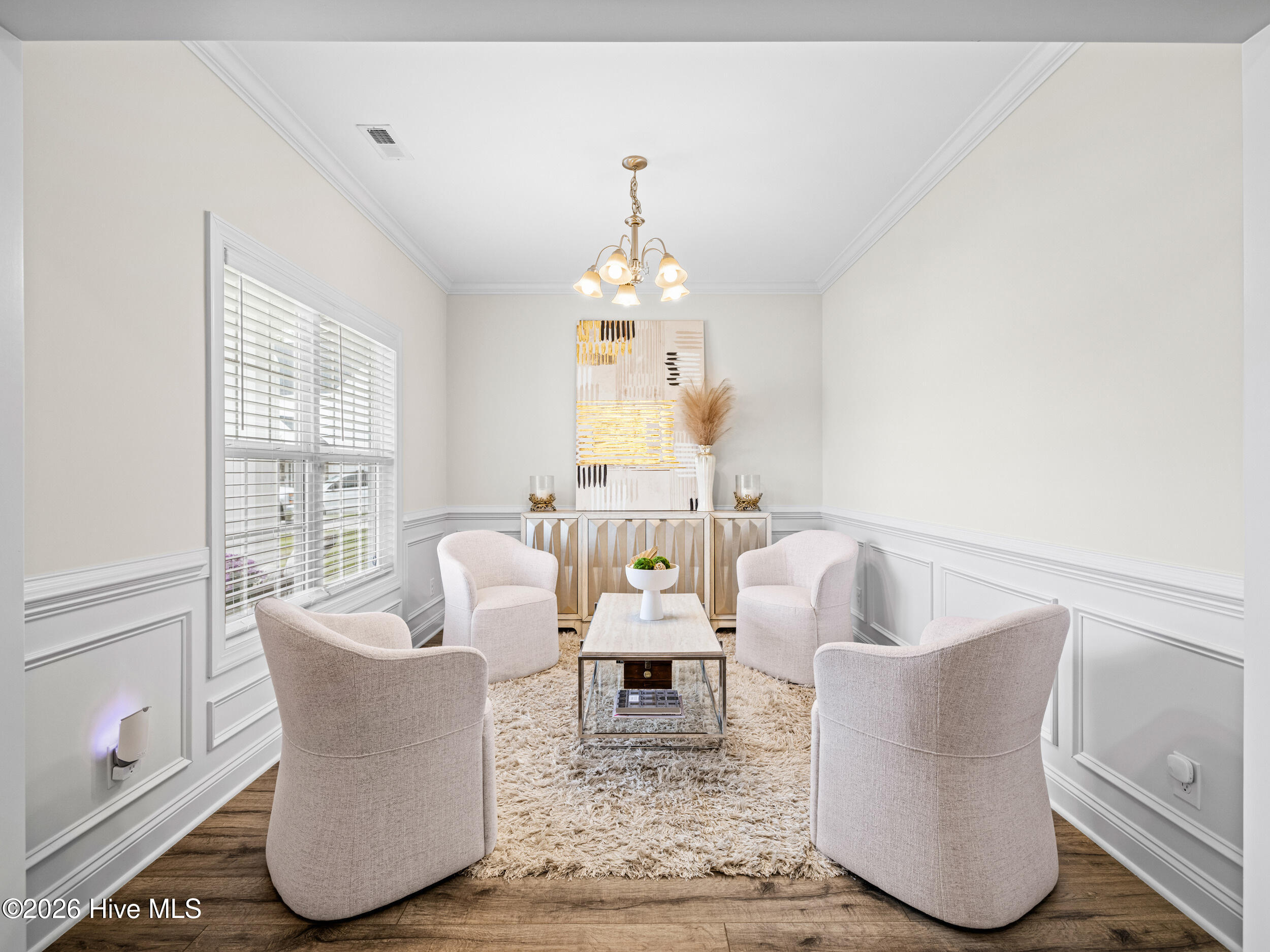 100569509 | Photo 10