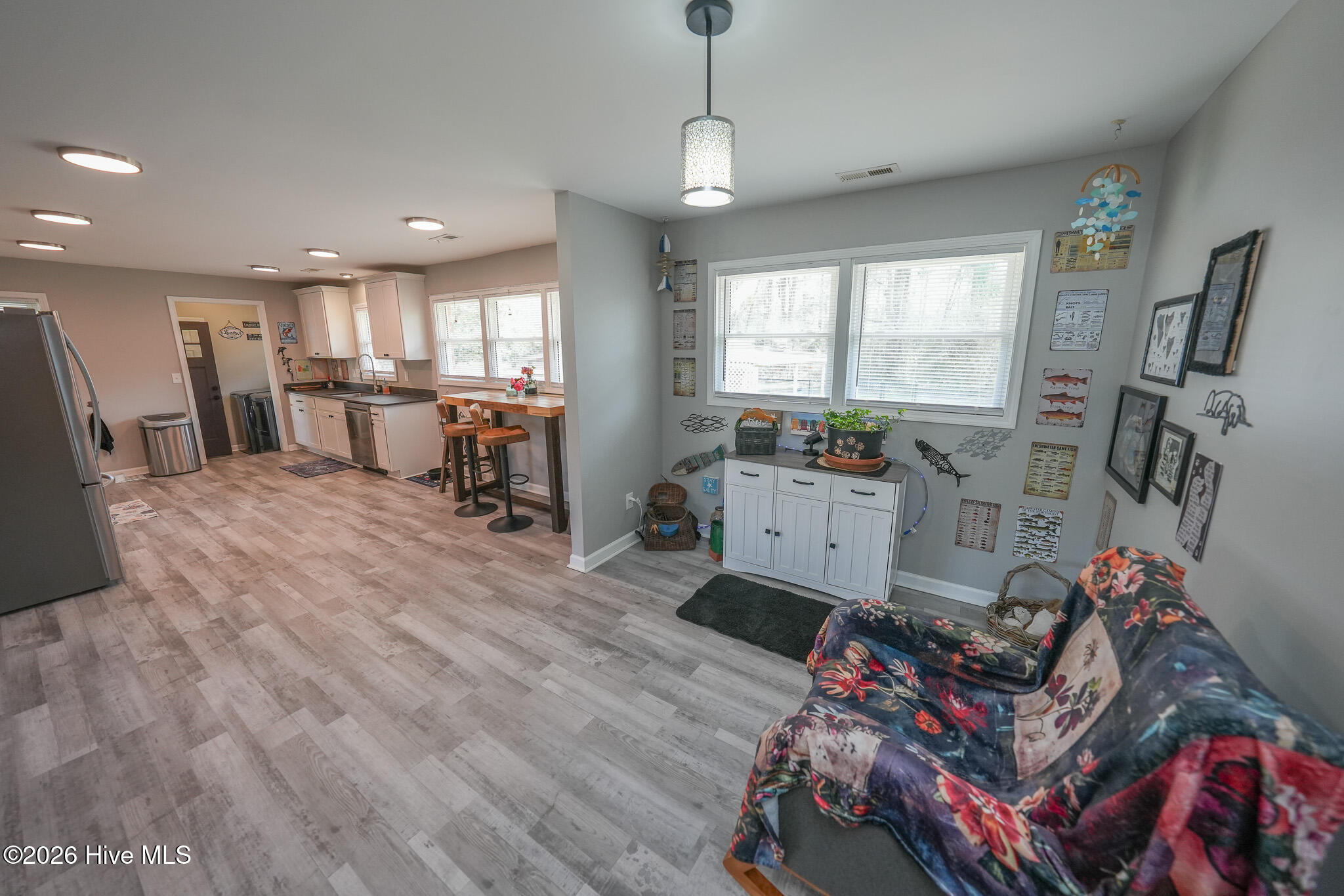 100558705 | Photo 13