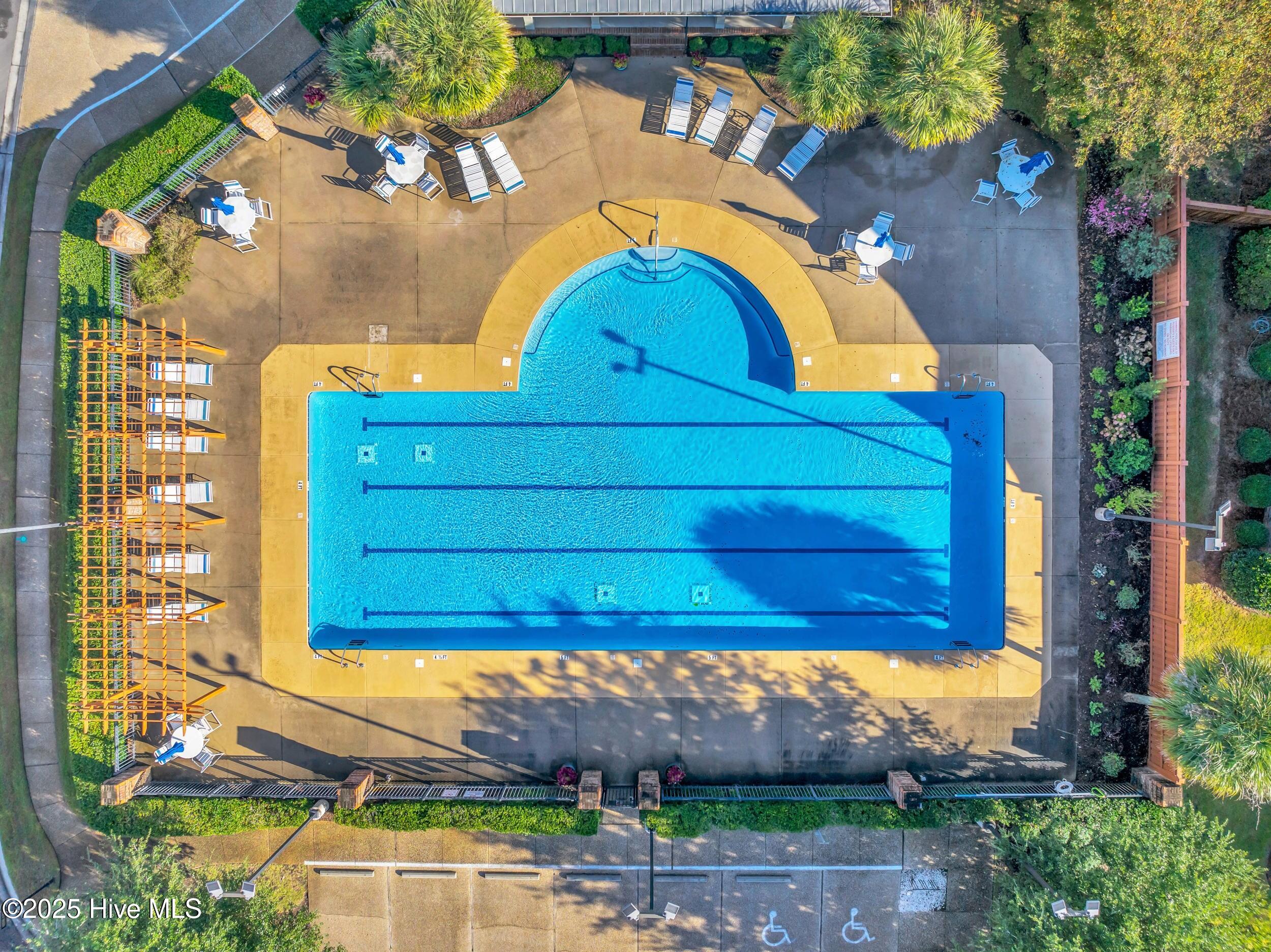 100539518 | Photo 62