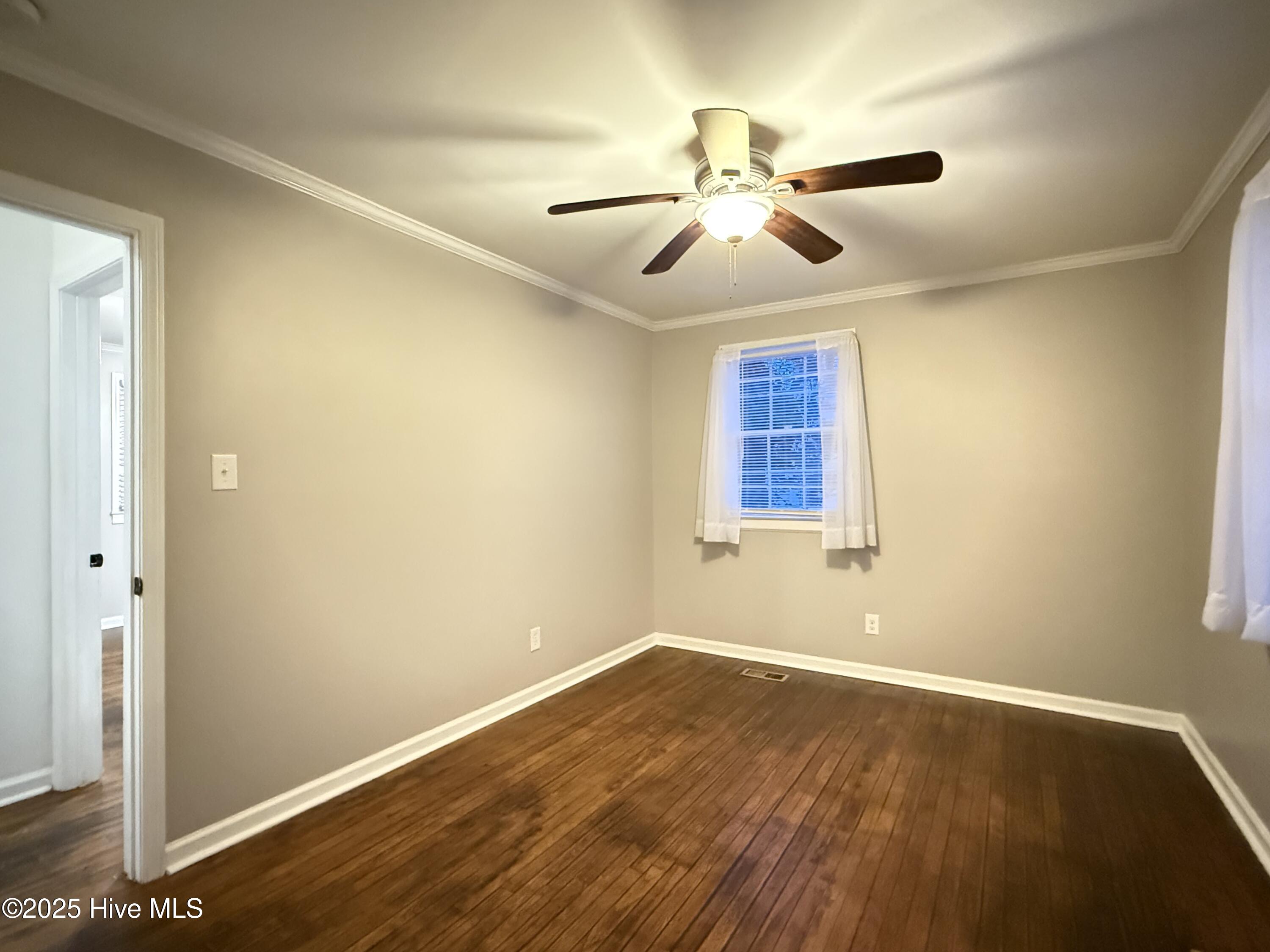 100537874 | Photo 26