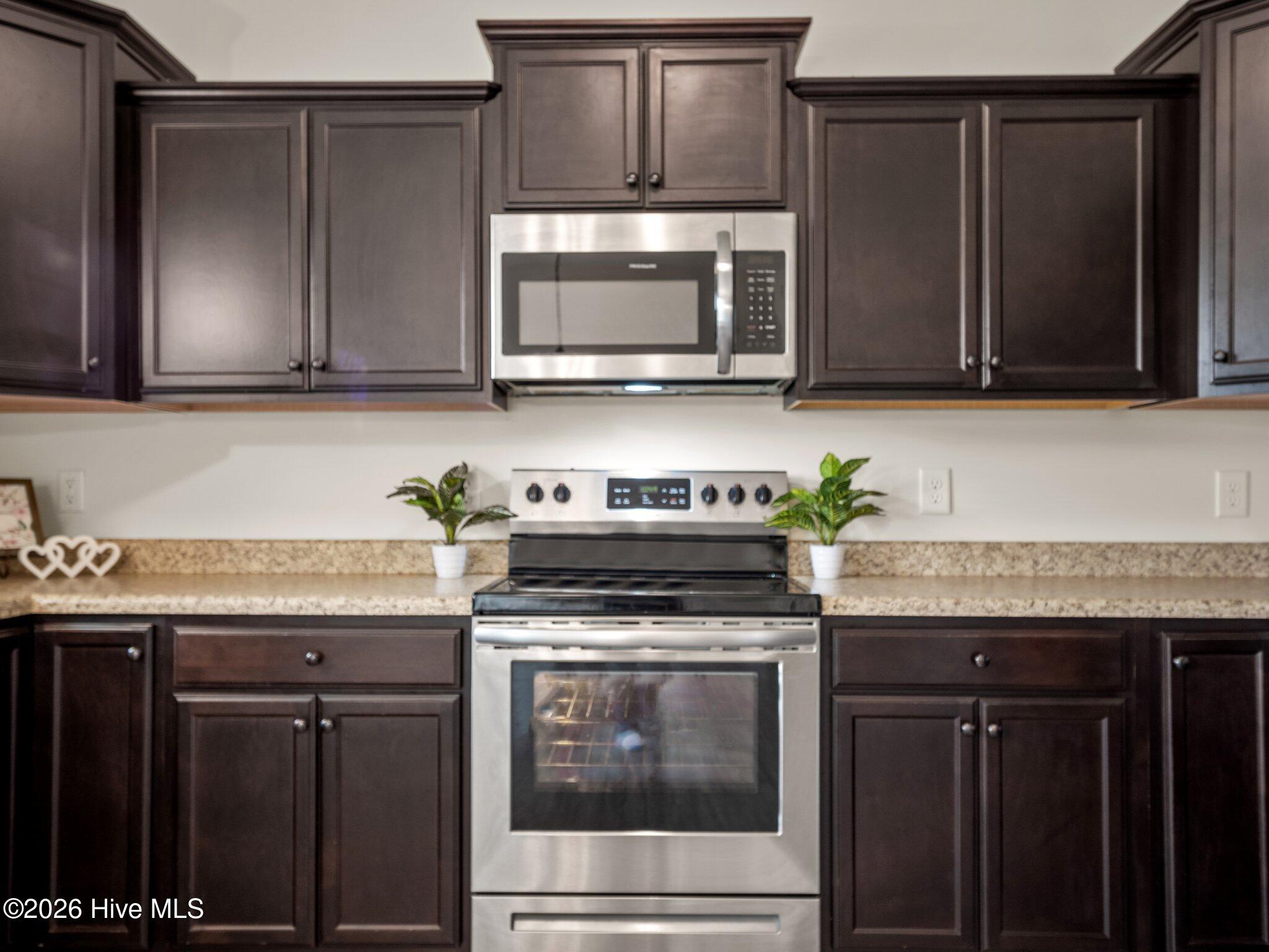 100561868 | Photo 20