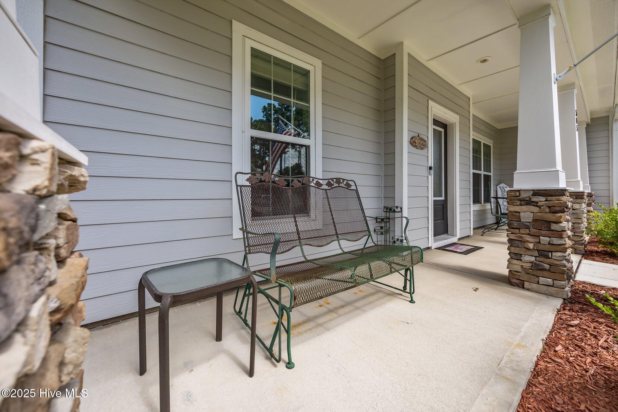 100518510 | Photo 50