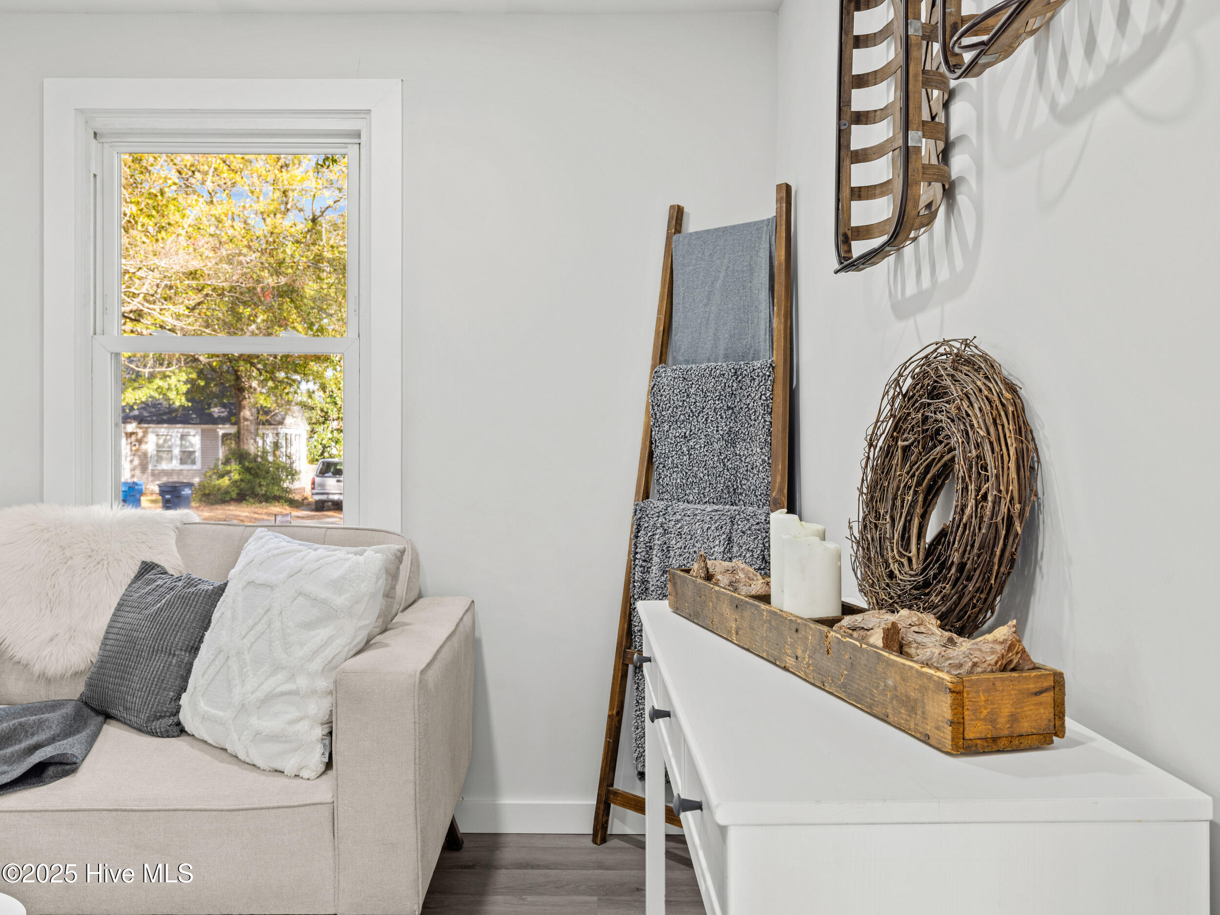 100545039 | Photo 12