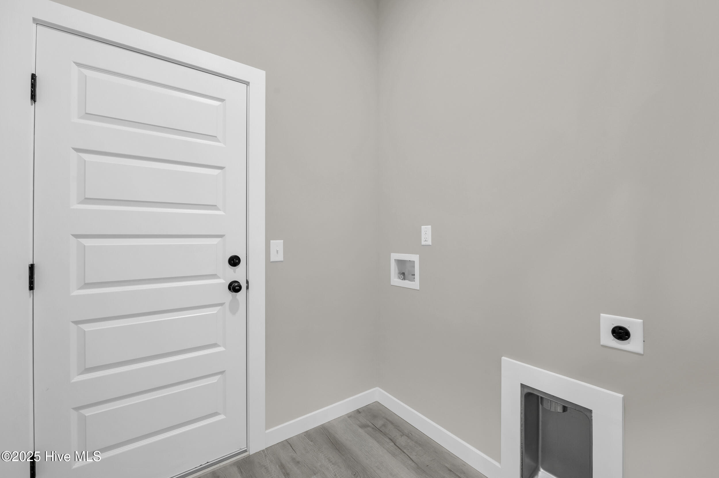 100544598 | Photo 25