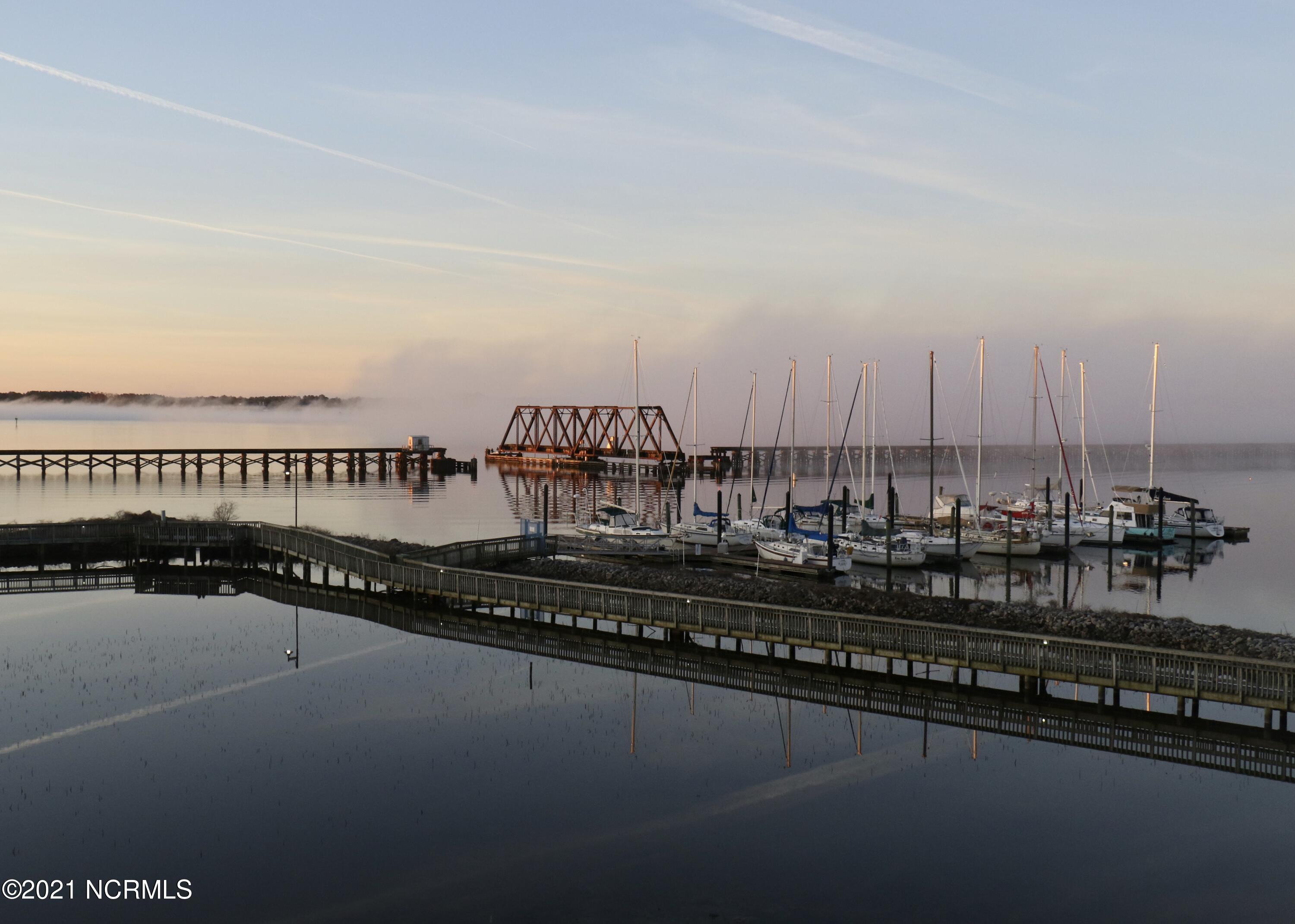 409 Moss Way, Washington, NC, 27889