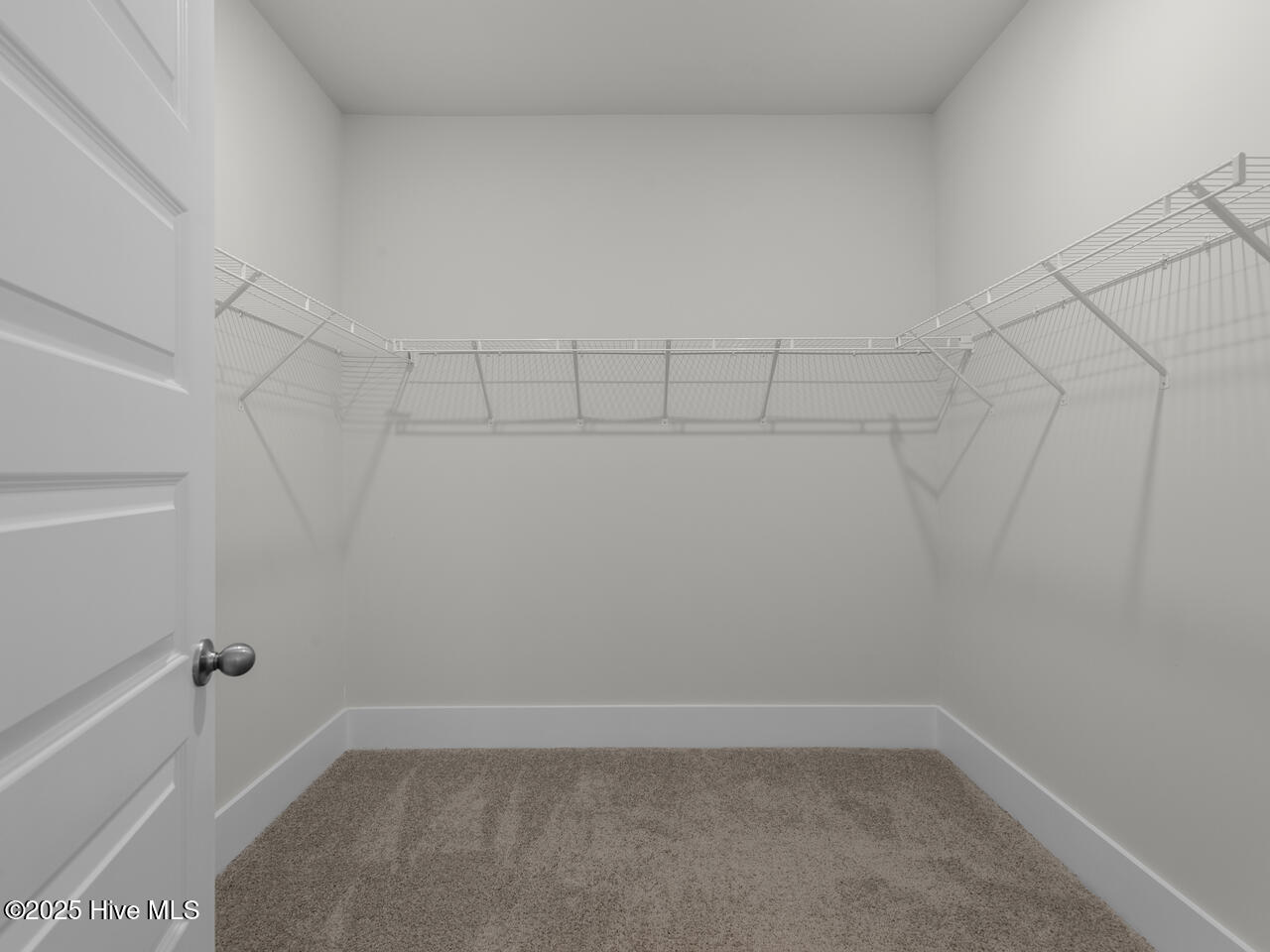 100552148 | Photo 24