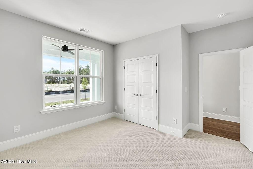 100550768 | Photo 34