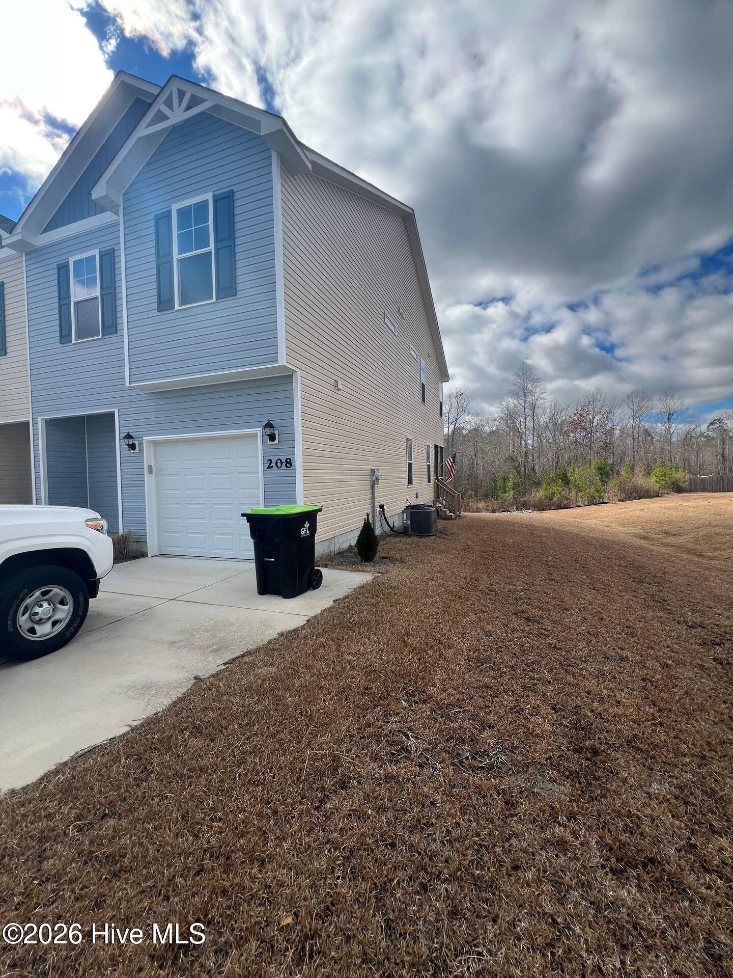 100560818 | Photo 22